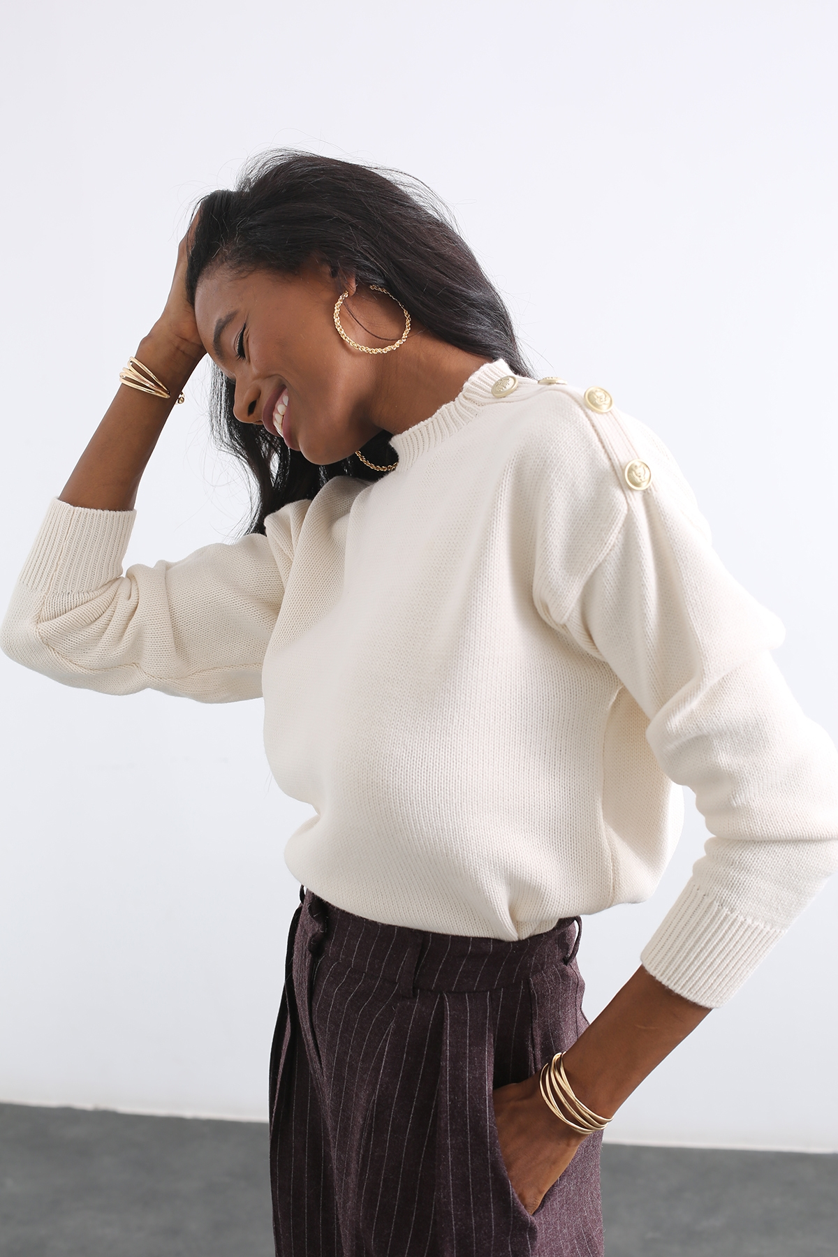 Bej Bisiklet Yaka Gold Düğme Detaylı Kazak 210311