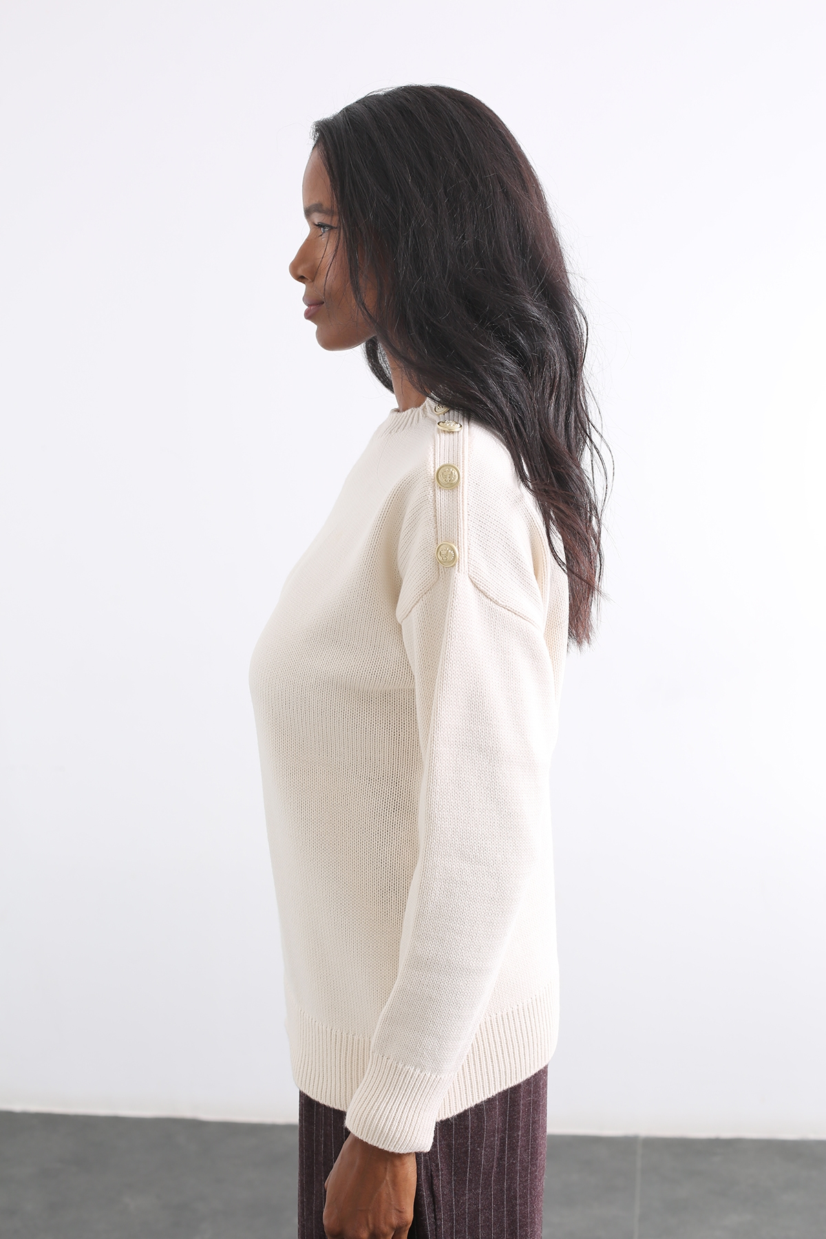 Bej Bisiklet Yaka Gold Düğme Detaylı Kazak 210311