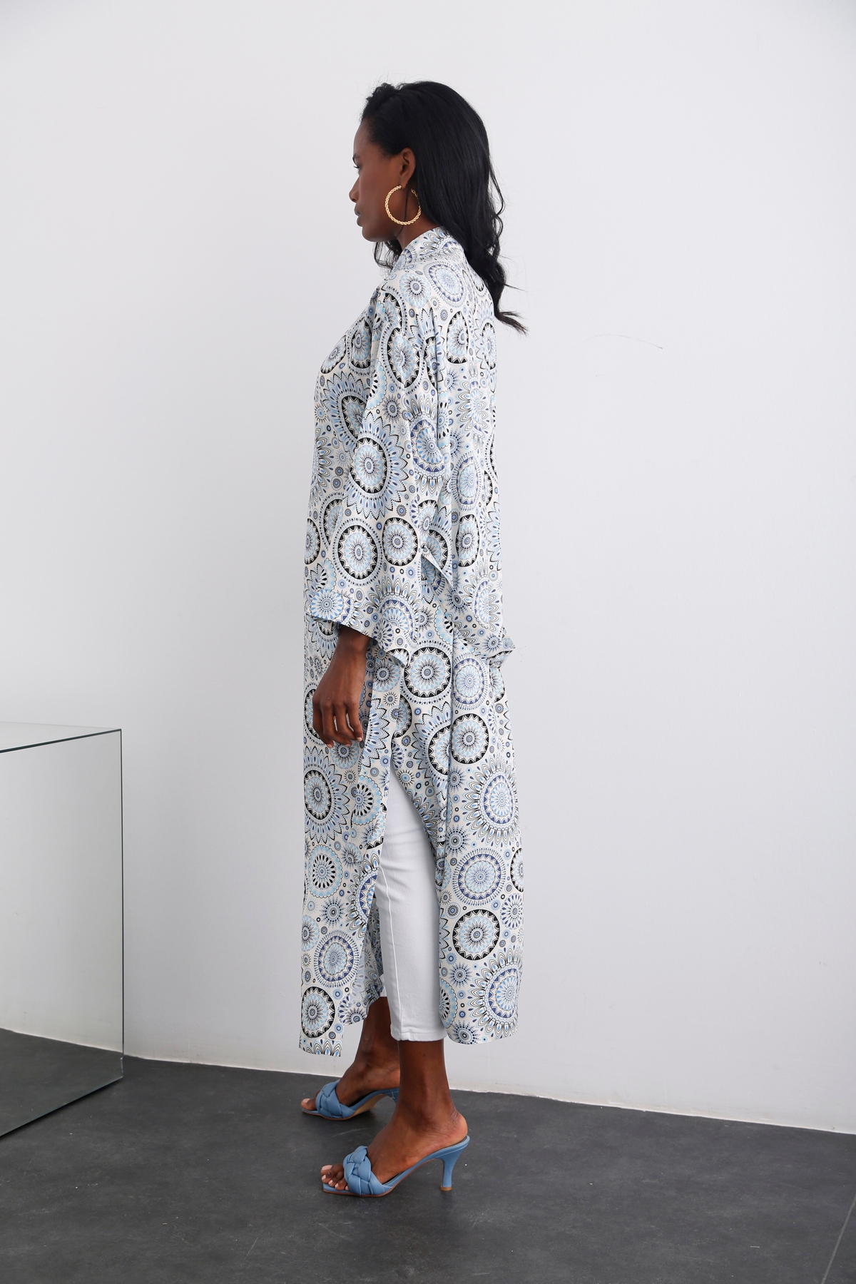 Bej Desenli Yırtmaçlı Kimono 0733