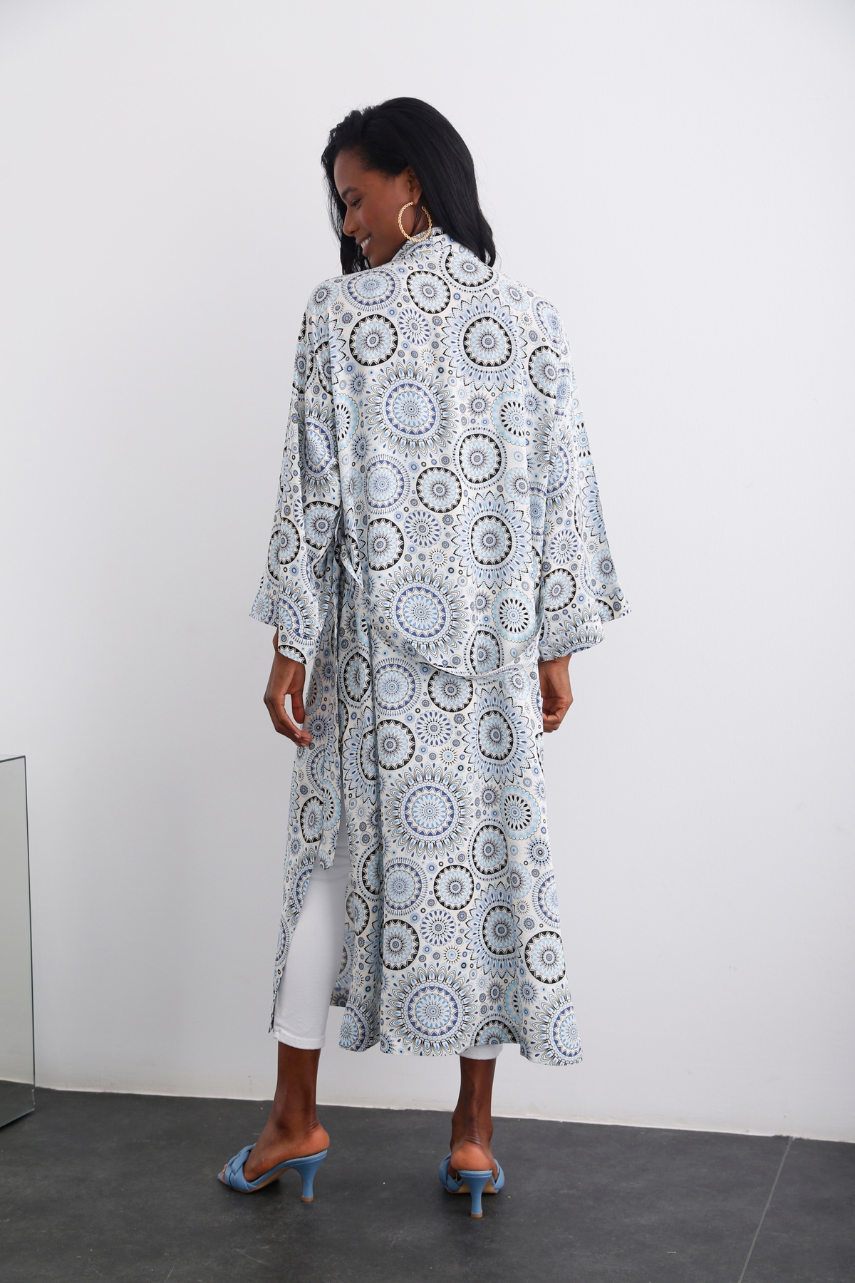 Bej Desenli Yırtmaçlı Kimono 0733