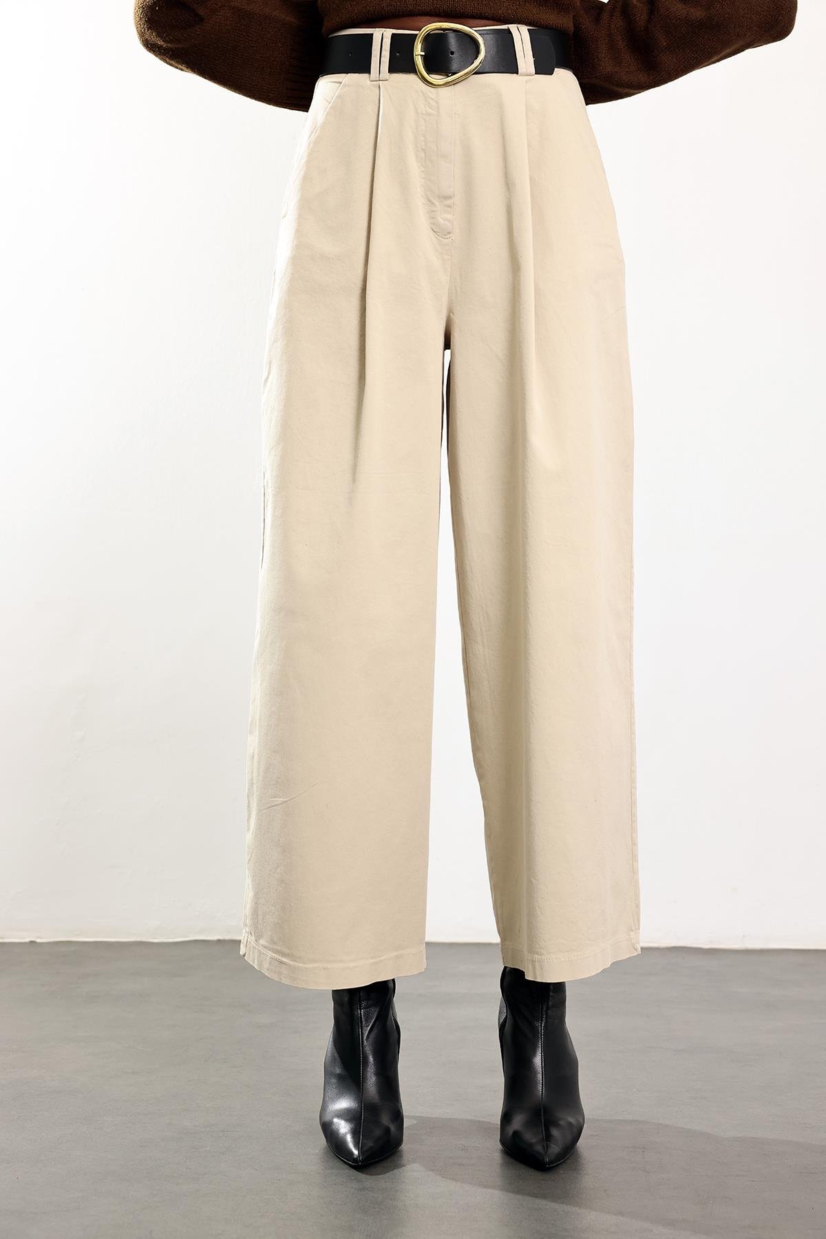 Bej Kemerli Geniş Paça Pantolon 51223