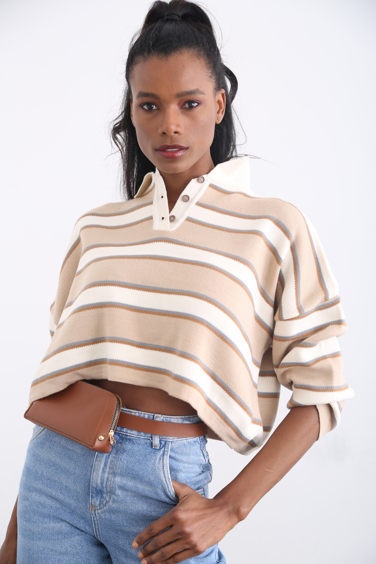 Bej Polo Yaka Çizgili Crop Triko 15505
