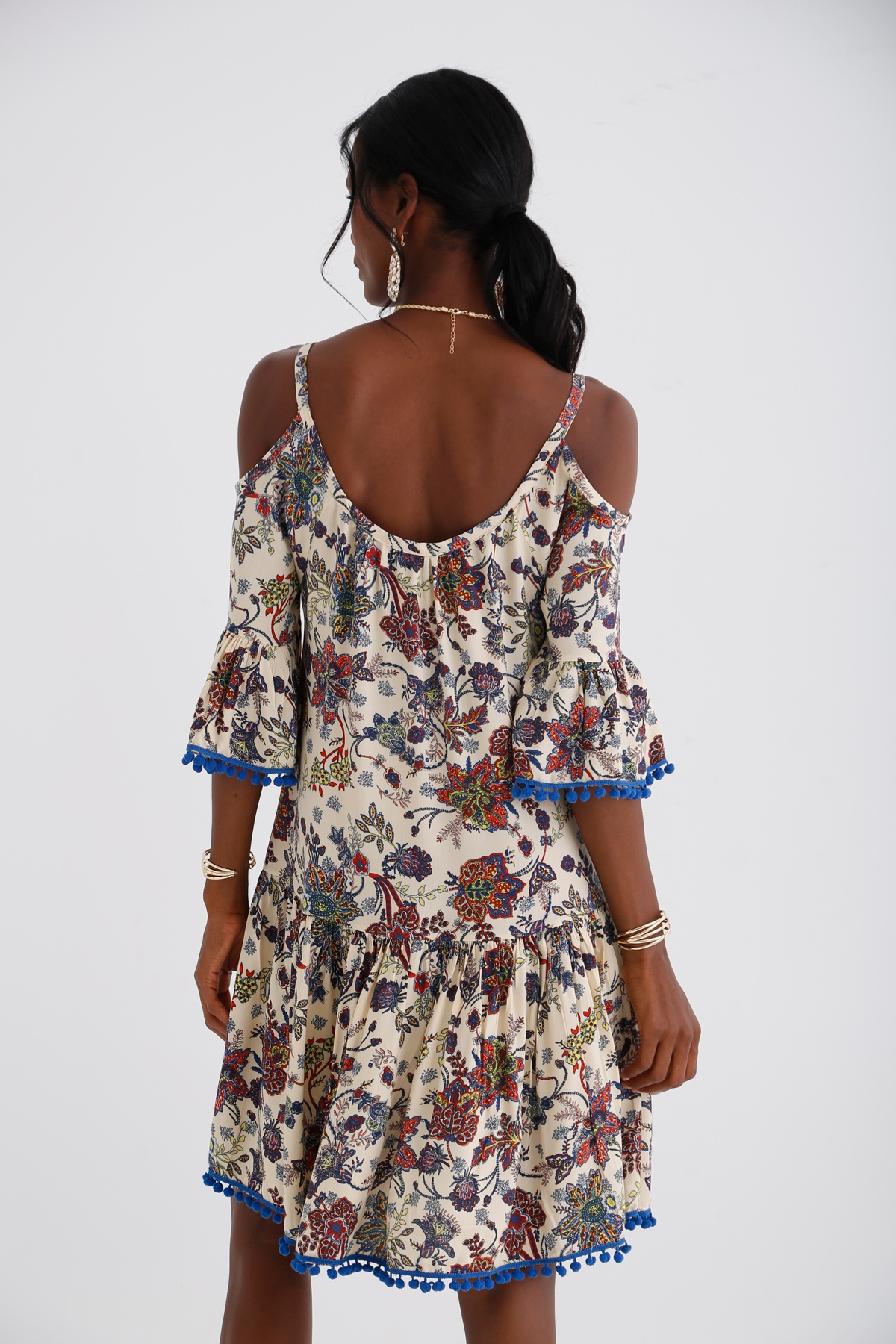 Bej Ponpon Detaylı Elbise 016