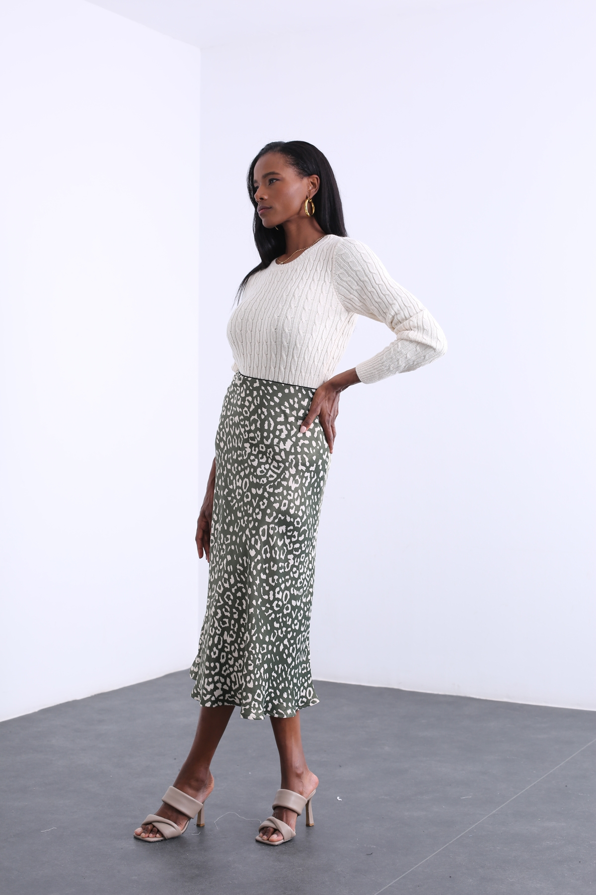 Bej Saç Örgülü Kazak 