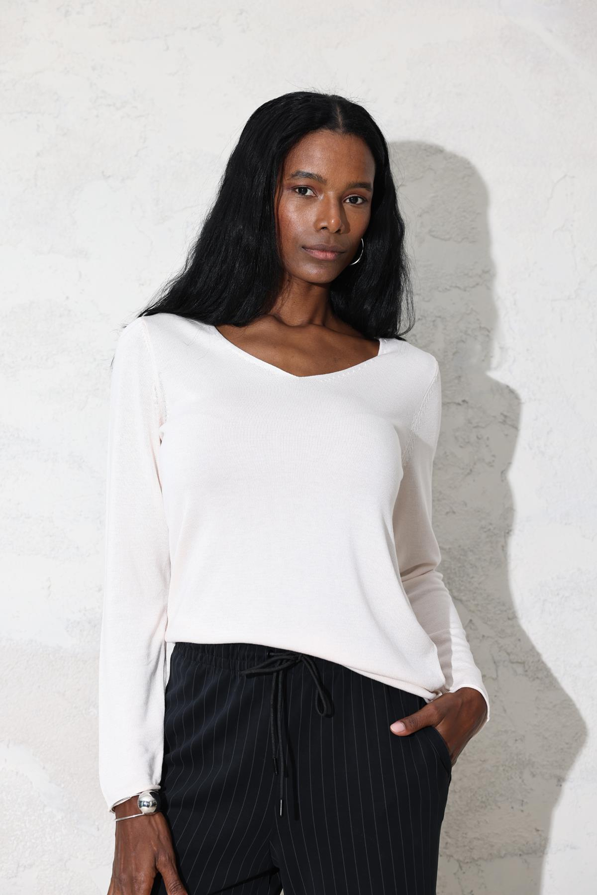 Bej V Yaka Basic Triko 241065
