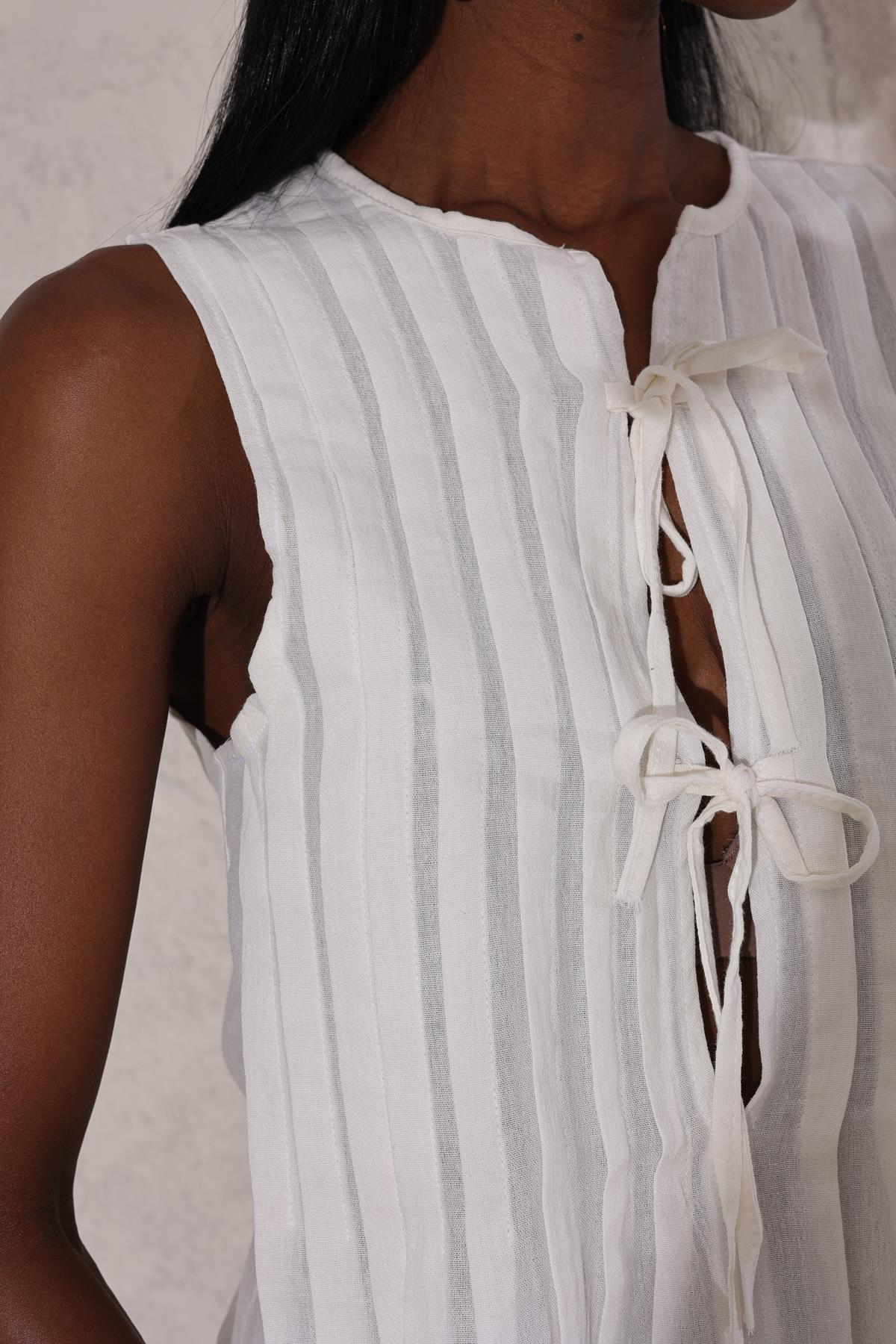 Beyaz Bağlamalı Bluz Pantolon Takım 