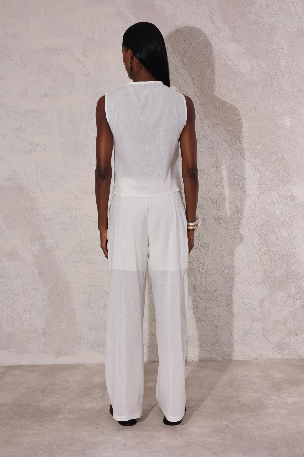 Beyaz Bağlamalı Bluz Pantolon Takım 