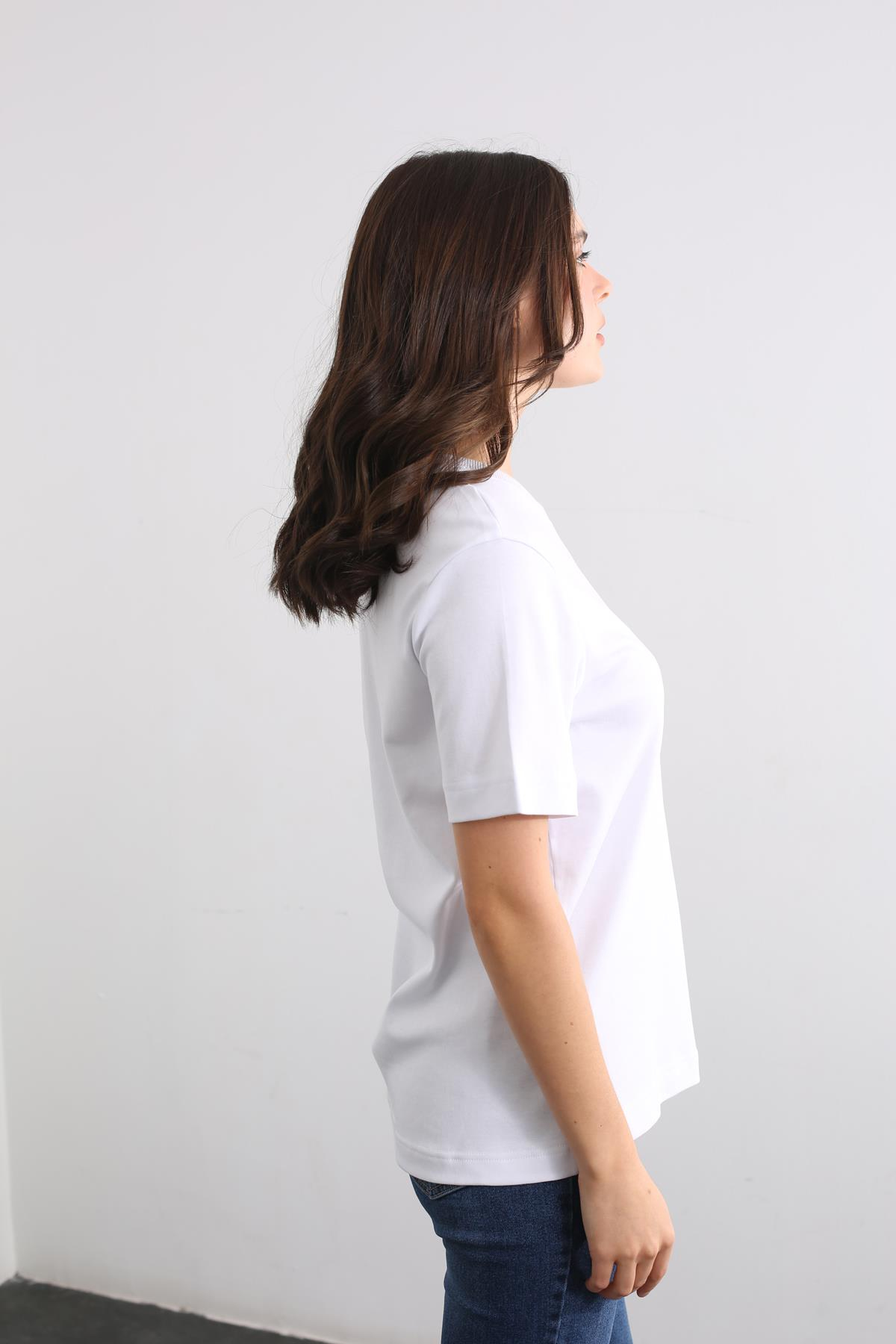Beyaz Bisiklet Yaka Basic Tshirt 19016