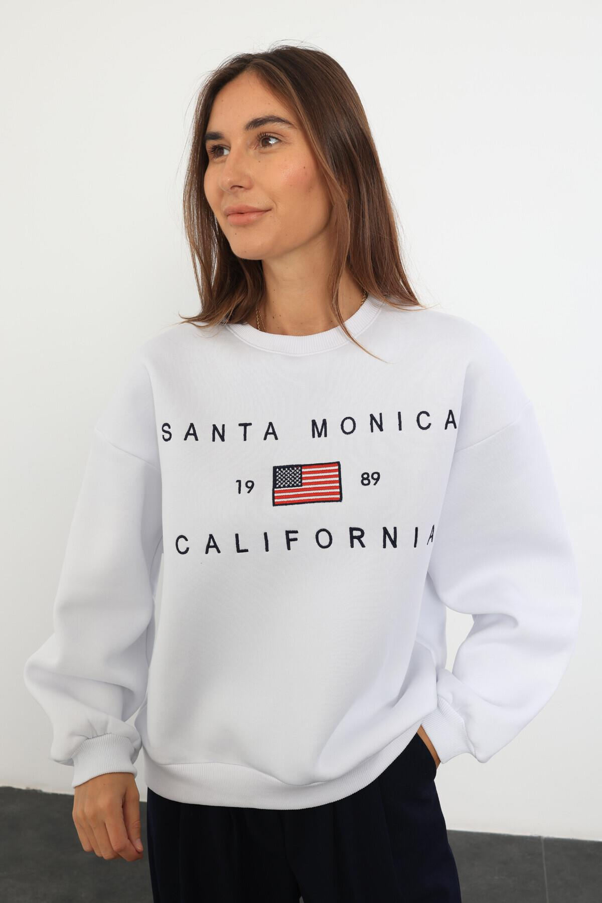 Beyaz California Nakışlı Sweatshirt 14411