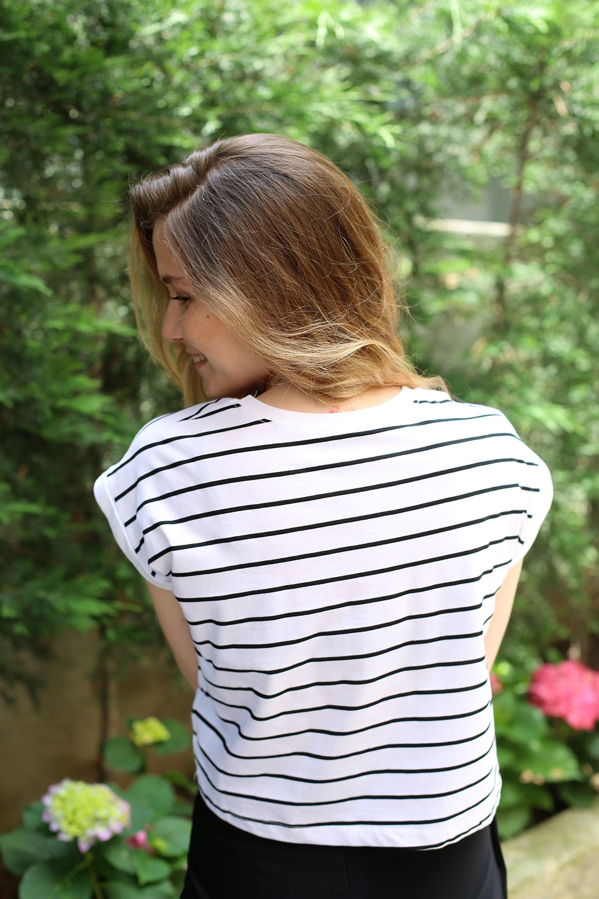 Beyaz Çizgili Crop Tshirt