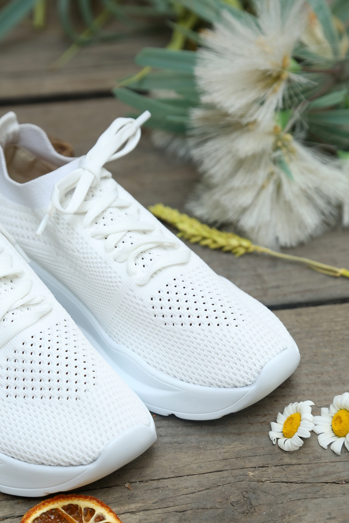 Beyaz Çorap Sneaker
