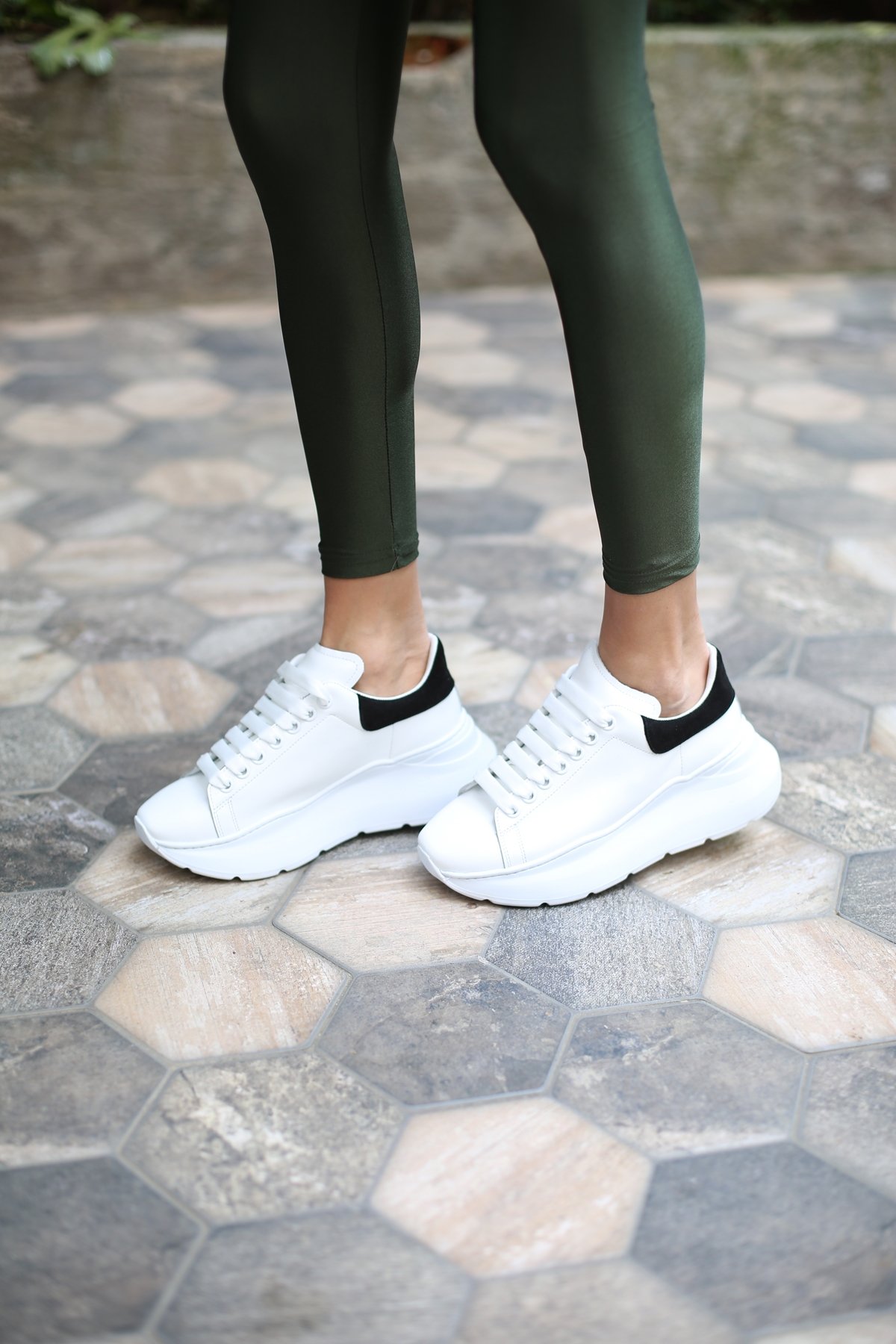 Beyaz Deri Sneaker