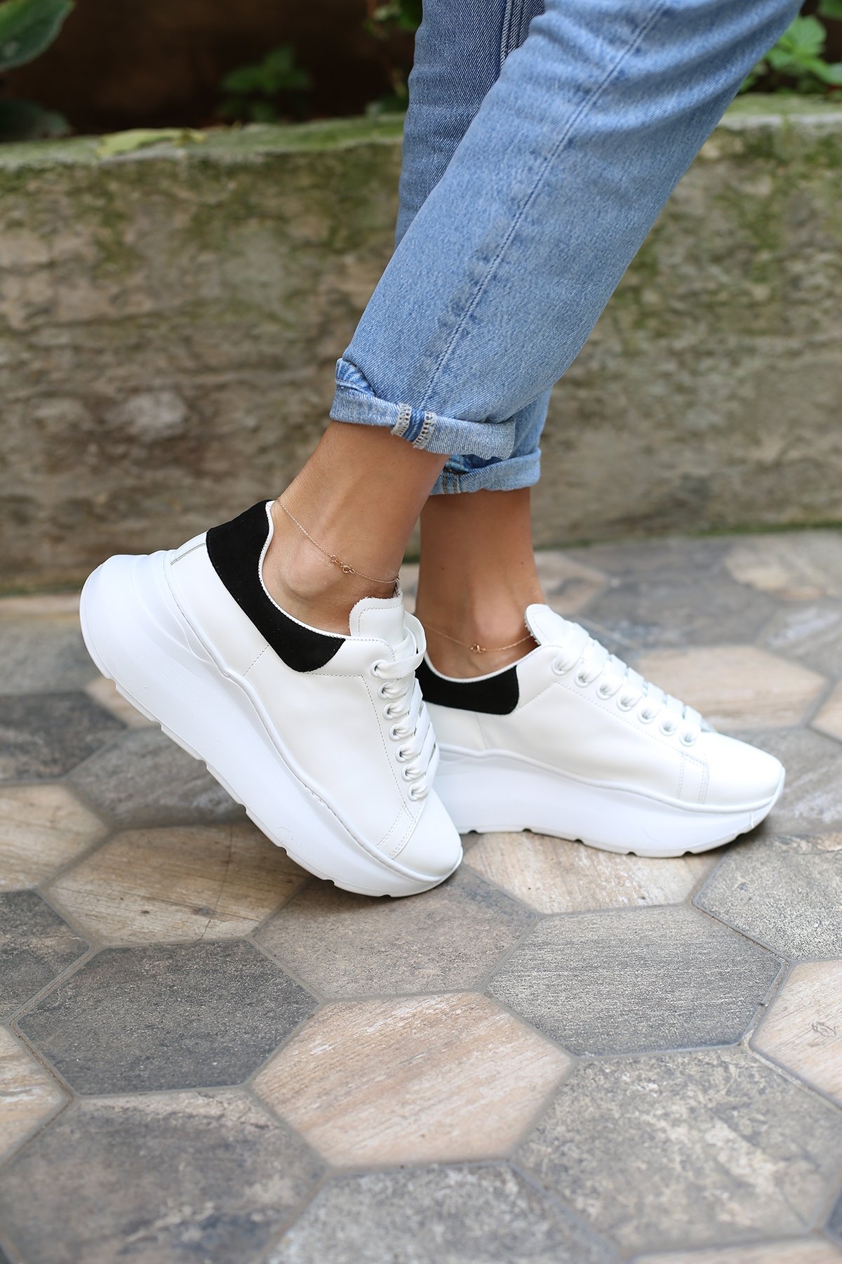 Beyaz Deri Sneaker