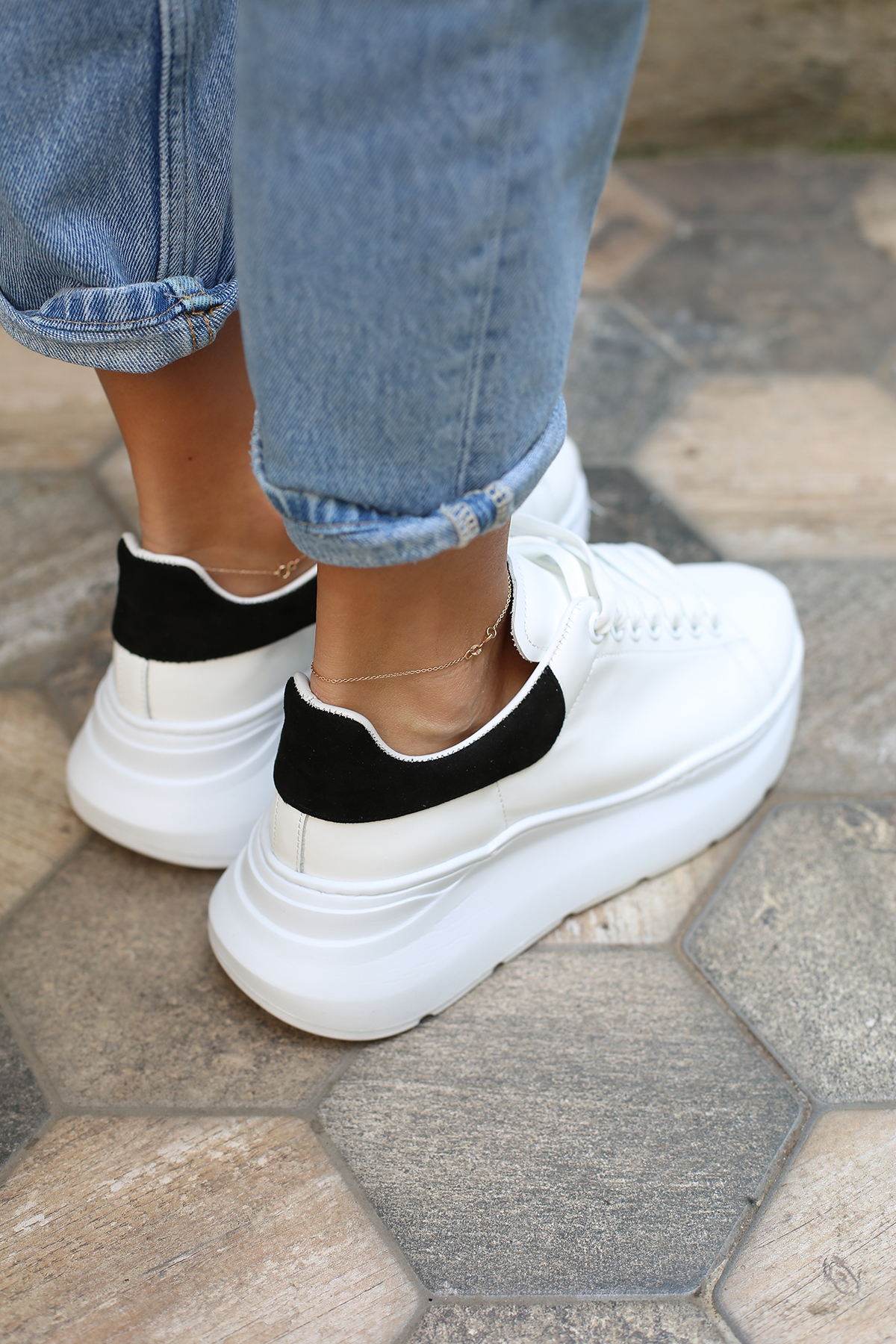 Beyaz Deri Sneaker