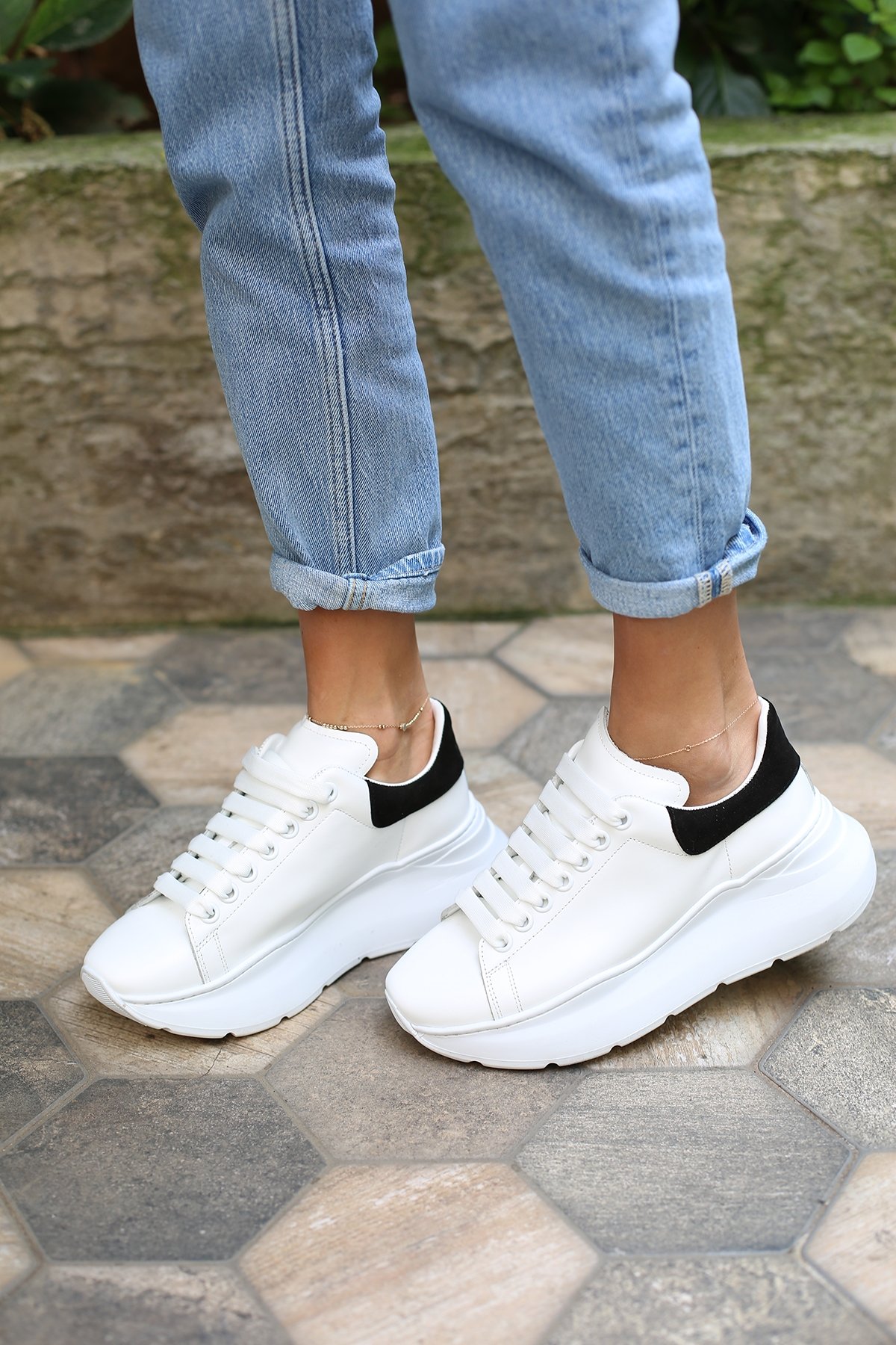 Beyaz Deri Sneaker