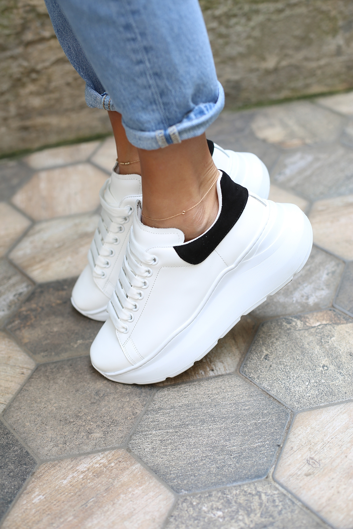 Beyaz Deri Sneaker