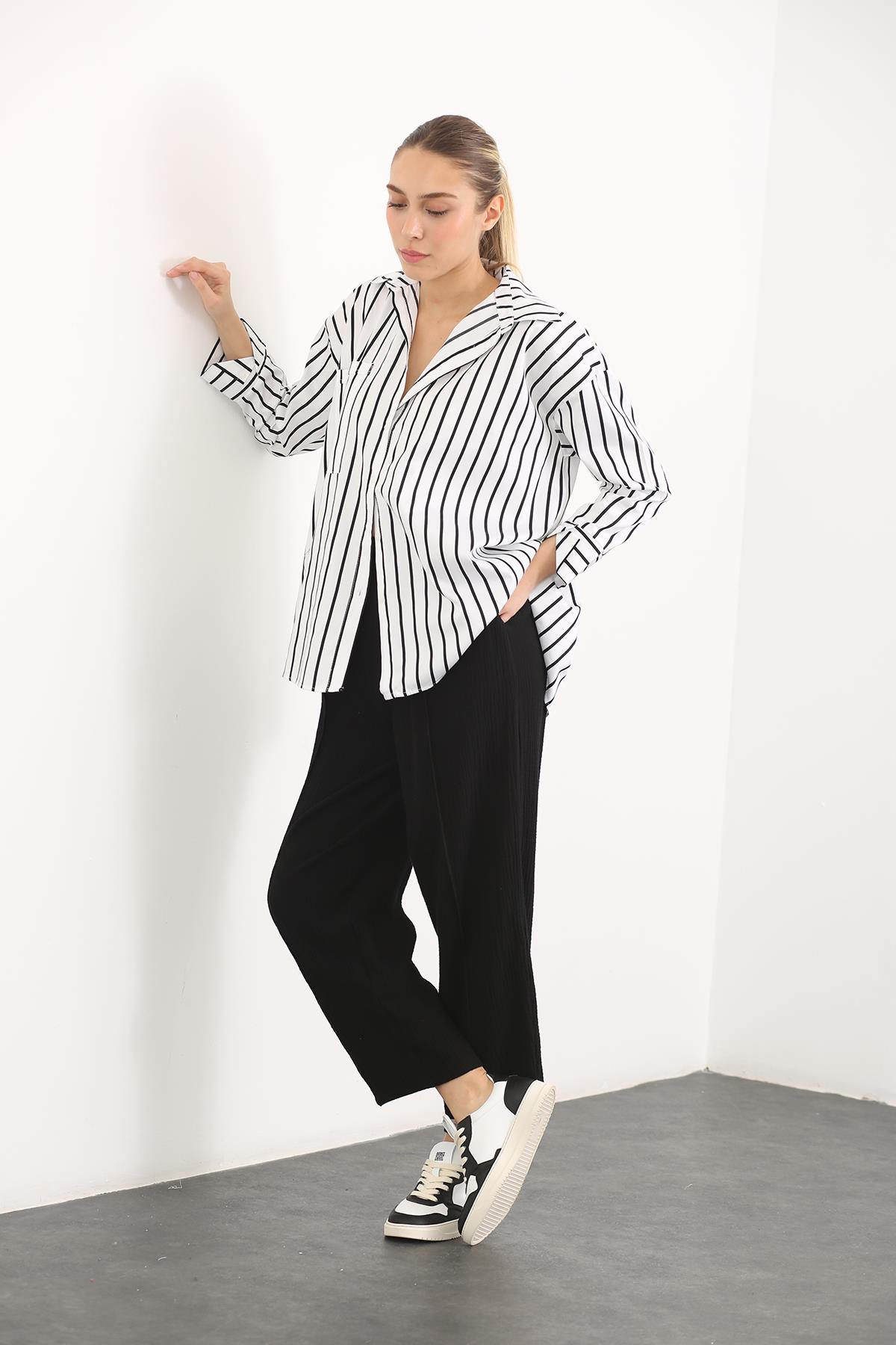 Beyaz Dikey Çizgili Oversize Gömlek 2297