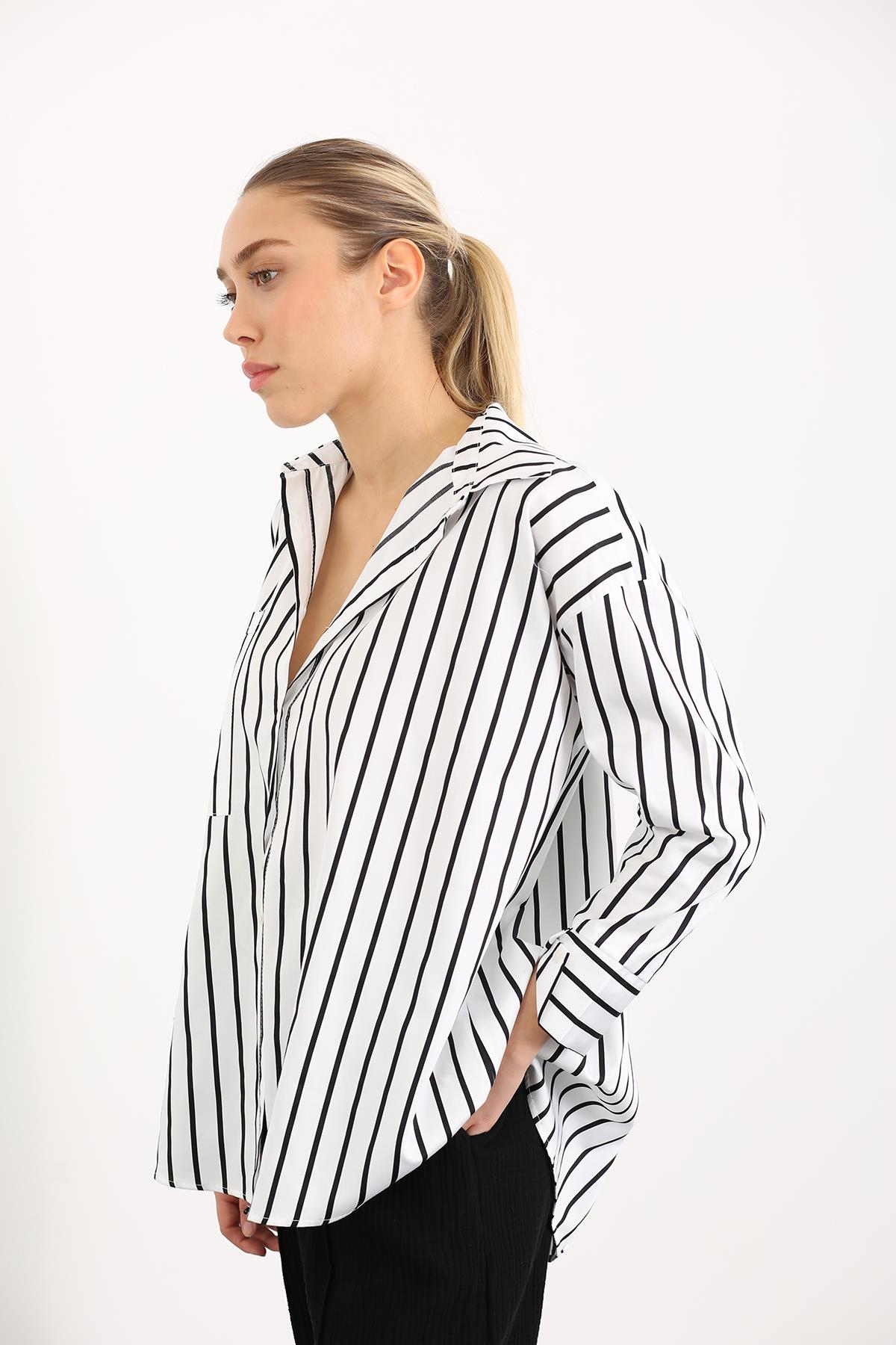 Beyaz Dikey Çizgili Oversize Gömlek 2297