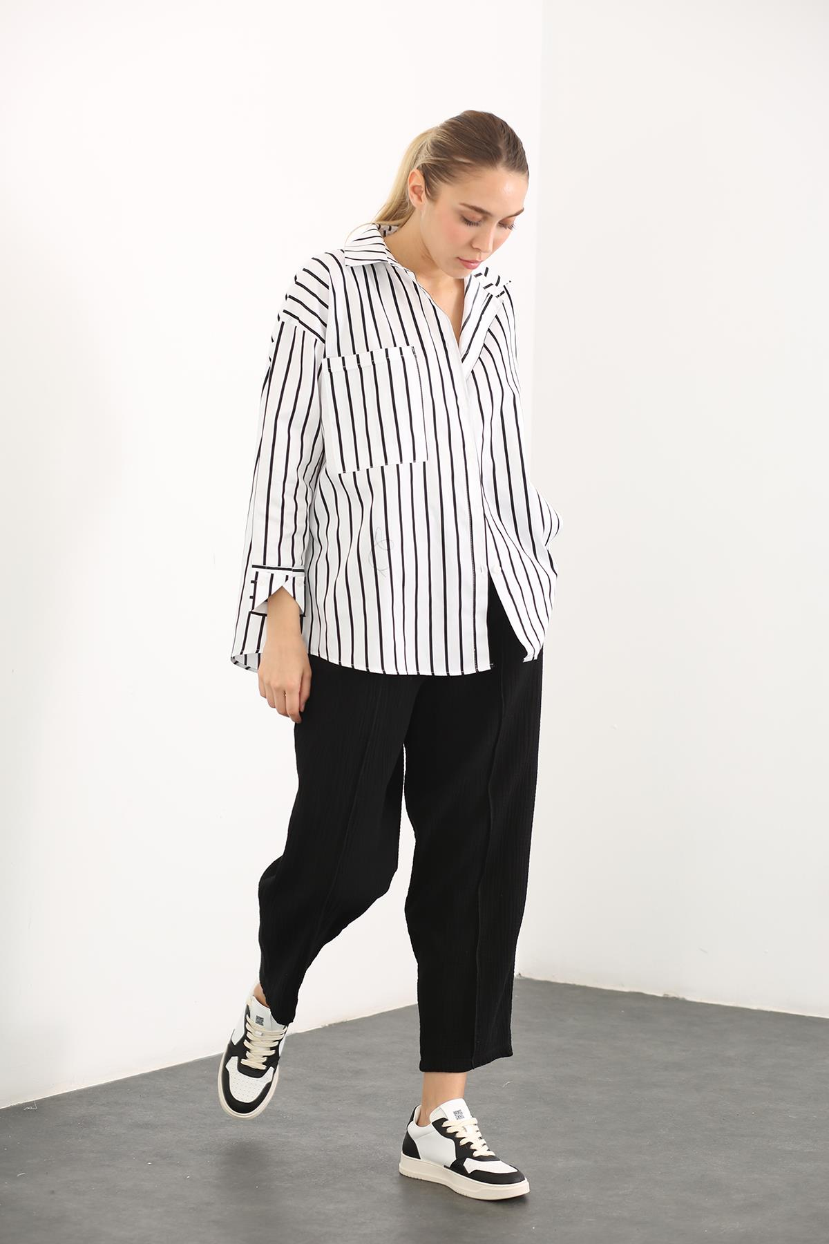 Beyaz Dikey Çizgili Oversize Gömlek 2297
