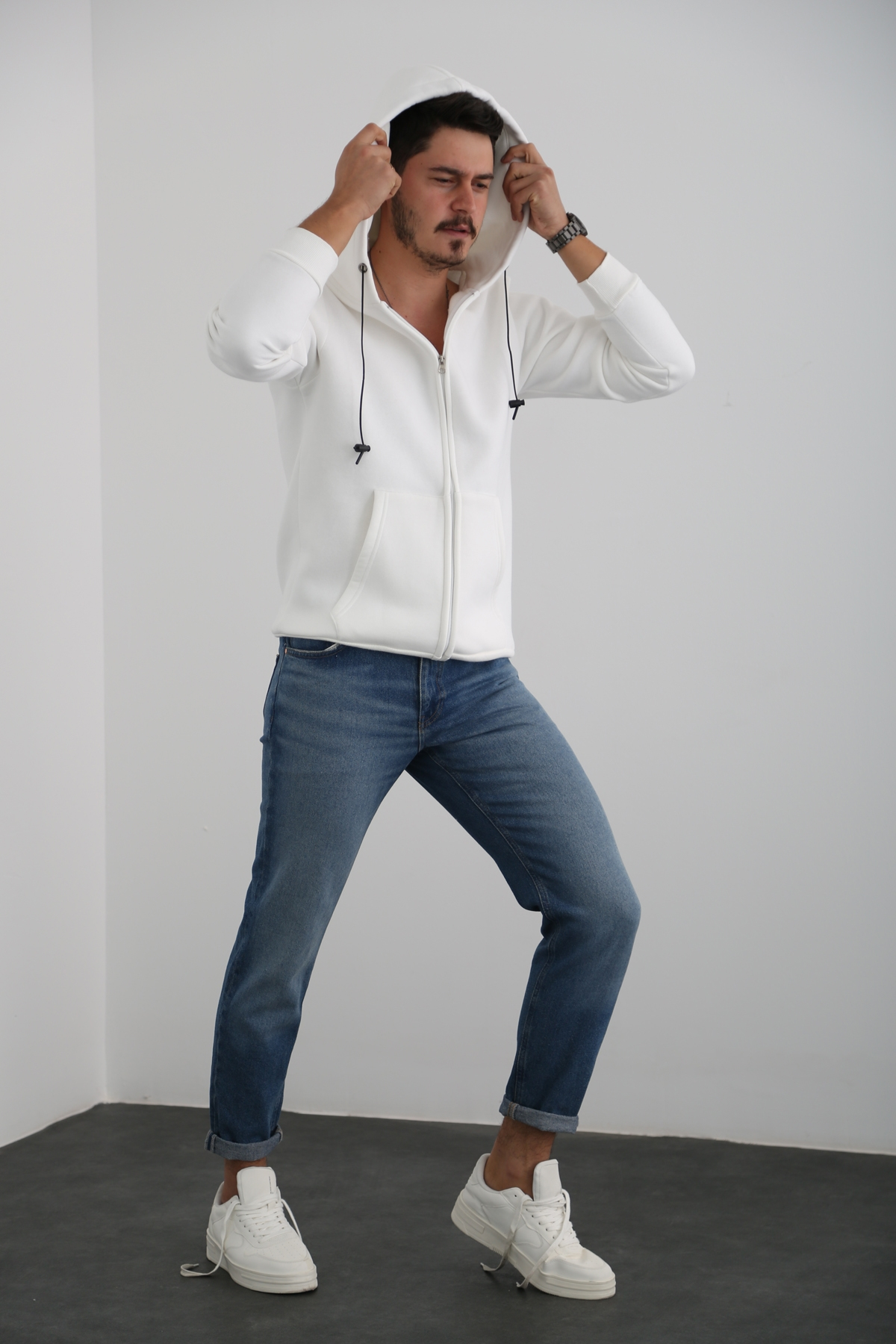 Beyaz Erkek Fermuarlı Sweatshirt K-232