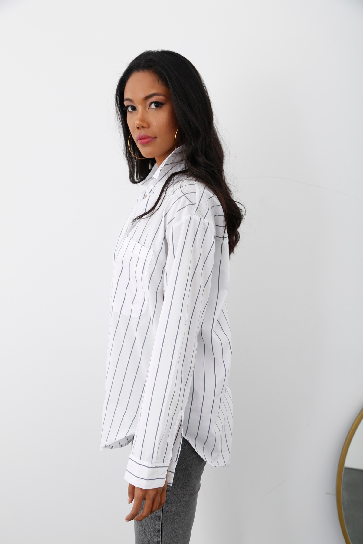 Beyaz İnce Çizgili Oversize Gömlek 4074