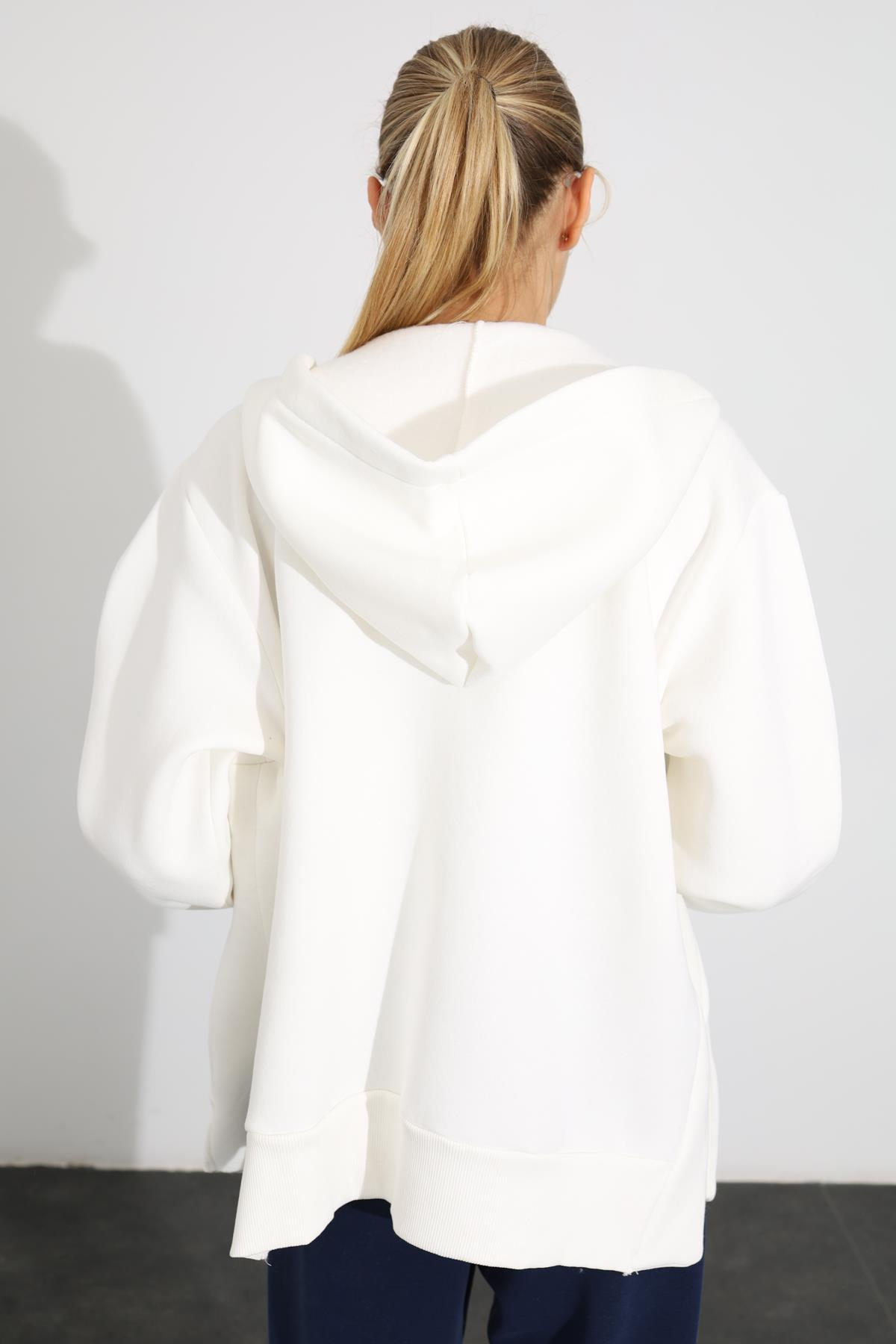 Beyaz Kapüşonlu Yanı Yırtmaçlı Fermuarlı Sweatshirt 1277