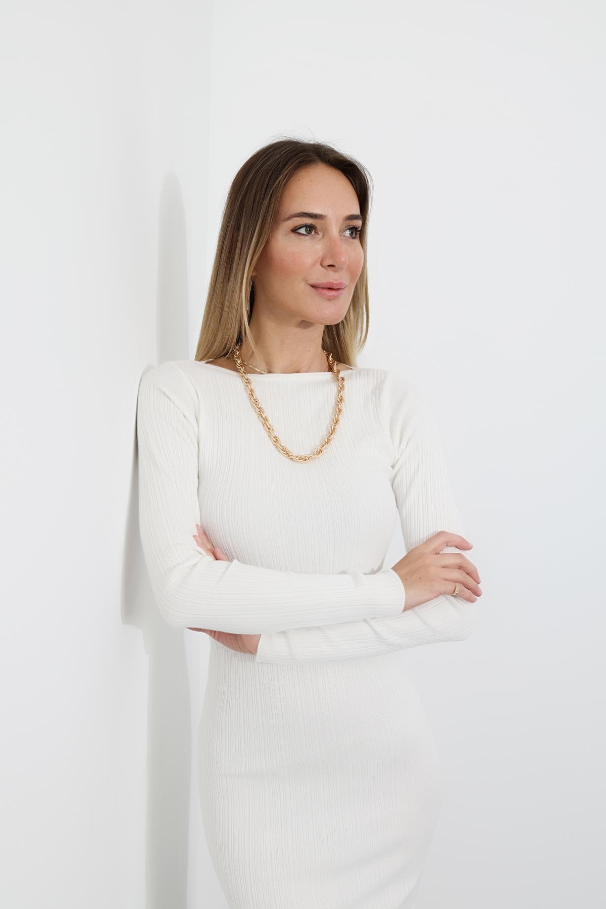 Beyaz Kayık Yaka Triko Elbise 231034