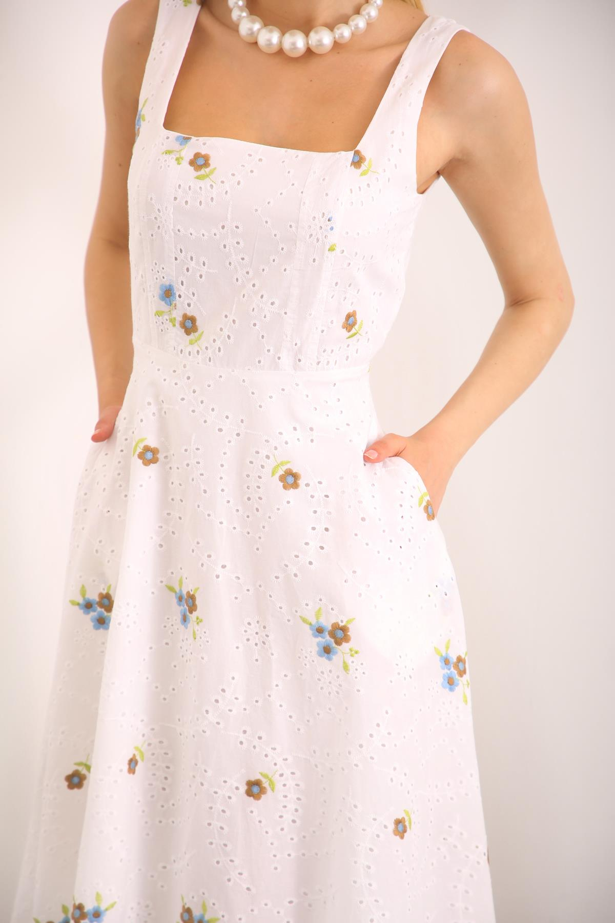 Beyaz Nakışlı Fistolu Elbise 14369