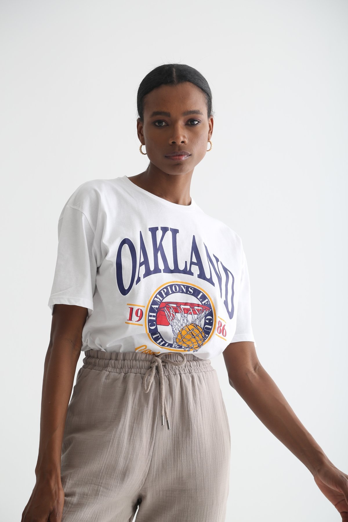 Beyaz Oakland Baskılı Tshirt 3323