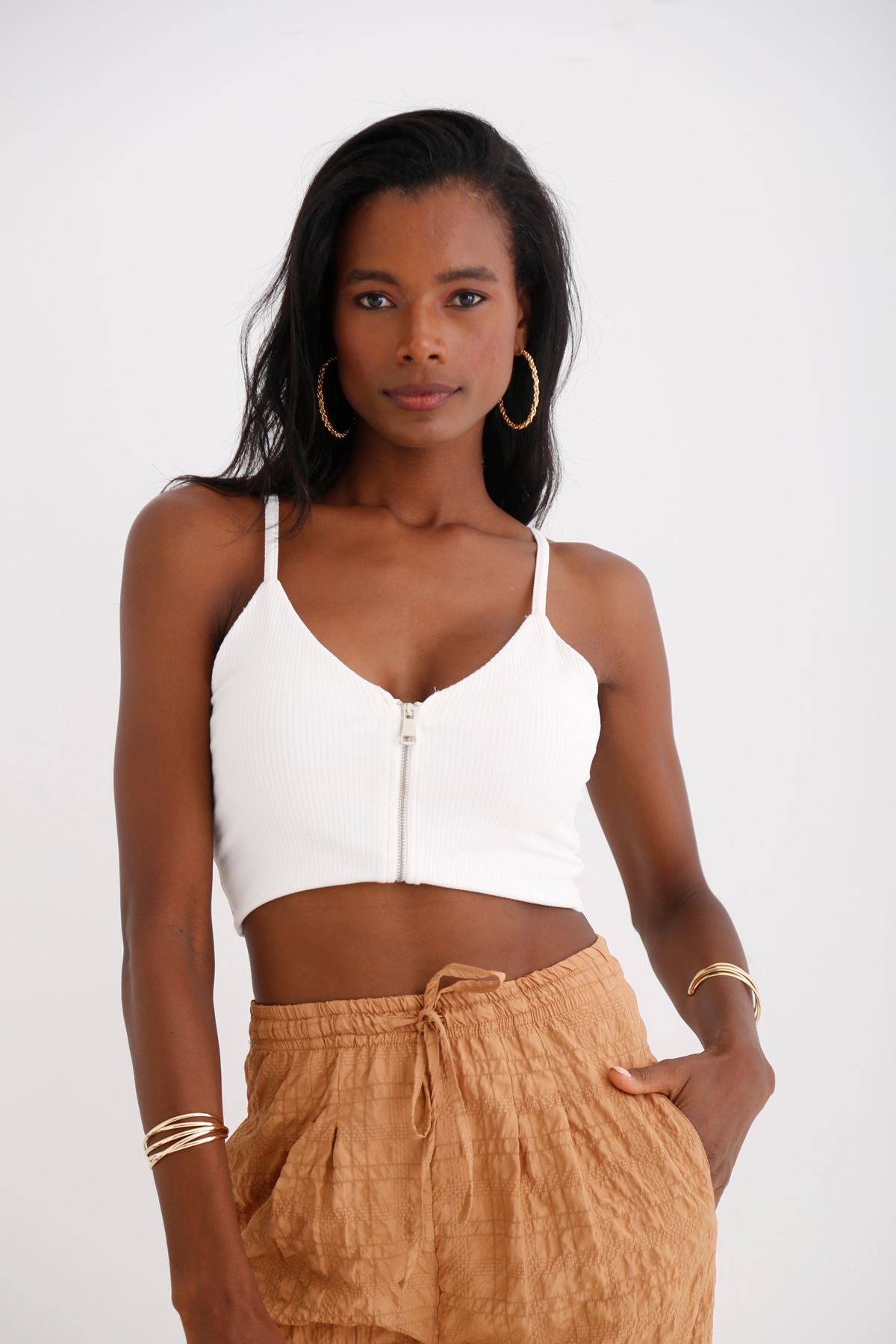 Beyaz Önü Fermuarlı Crop 3792