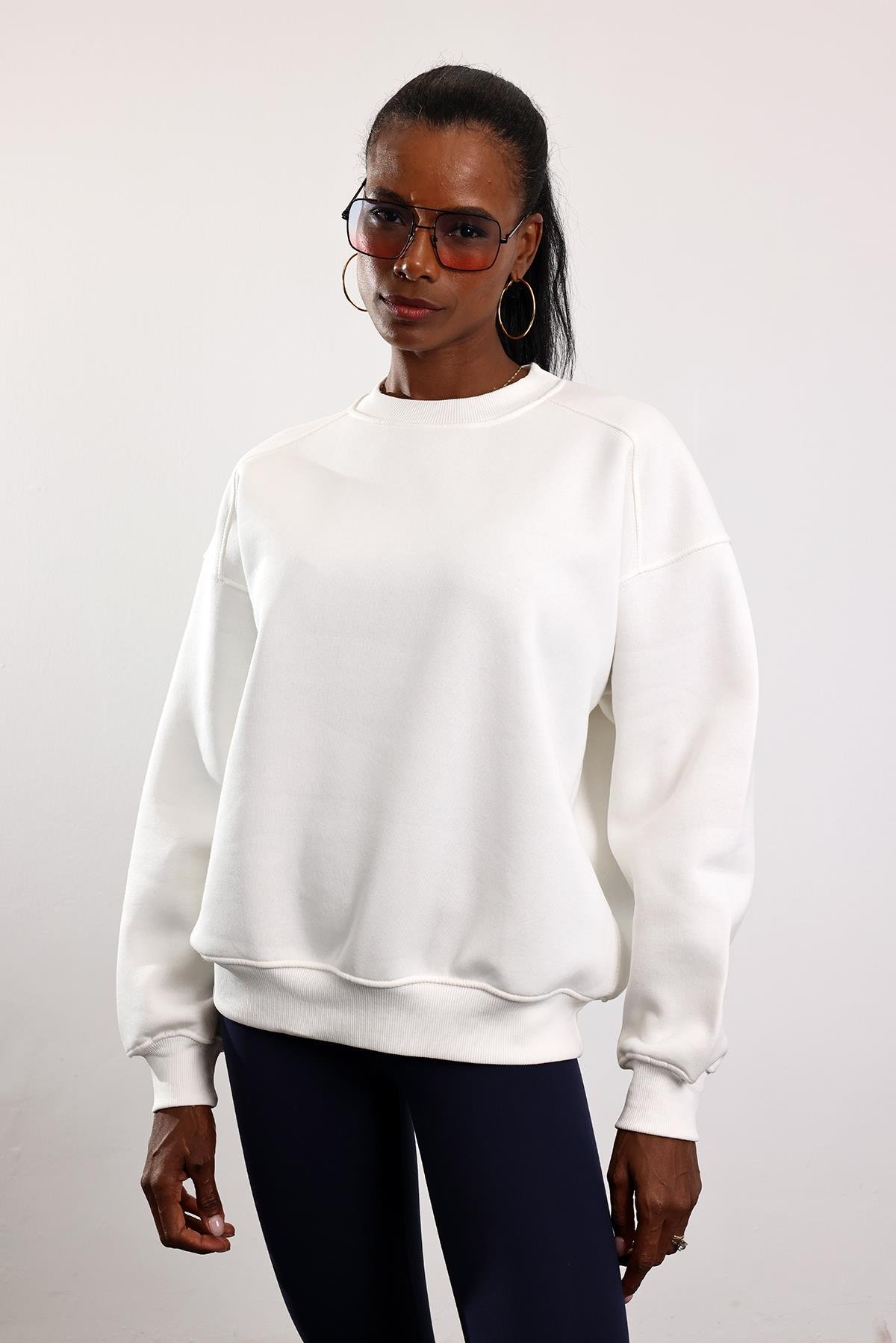 Beyaz Parçalı Basic Sweatshirt 3408
