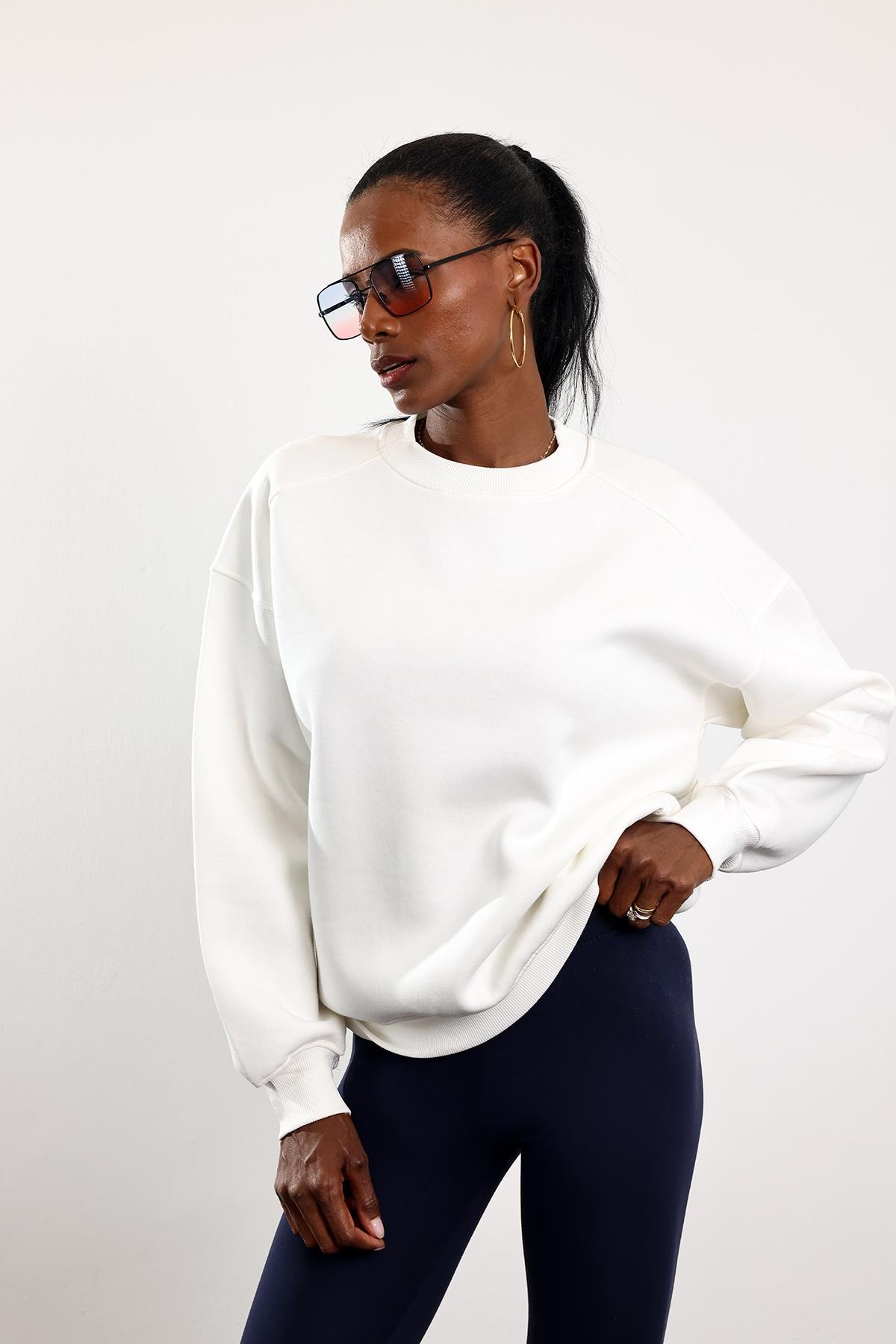 Beyaz Parçalı Basic Sweatshirt 3408