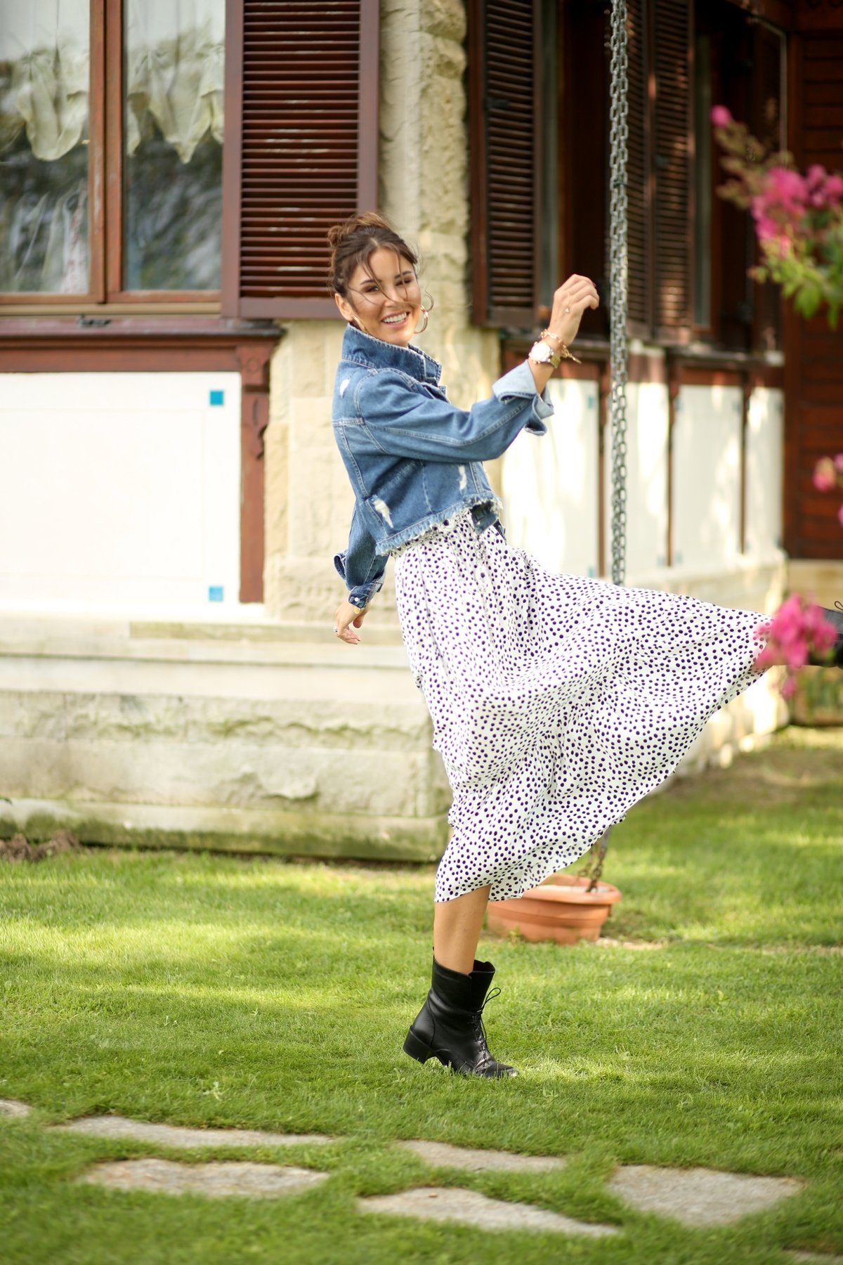 Beyaz Puantiyeli Viskon Elbise 