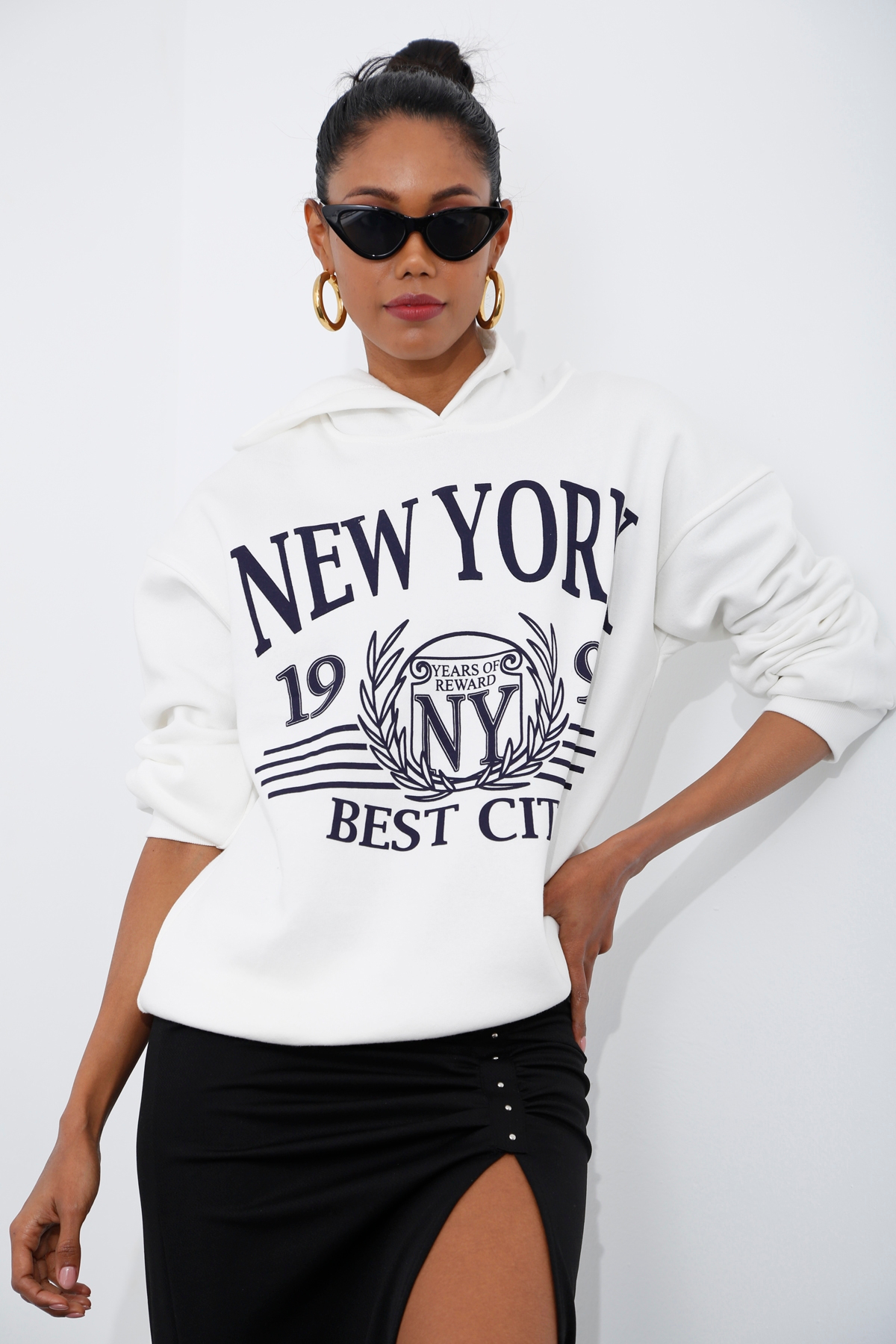 Beyaz Şardonlu Baskılı Sweatshirt 3606