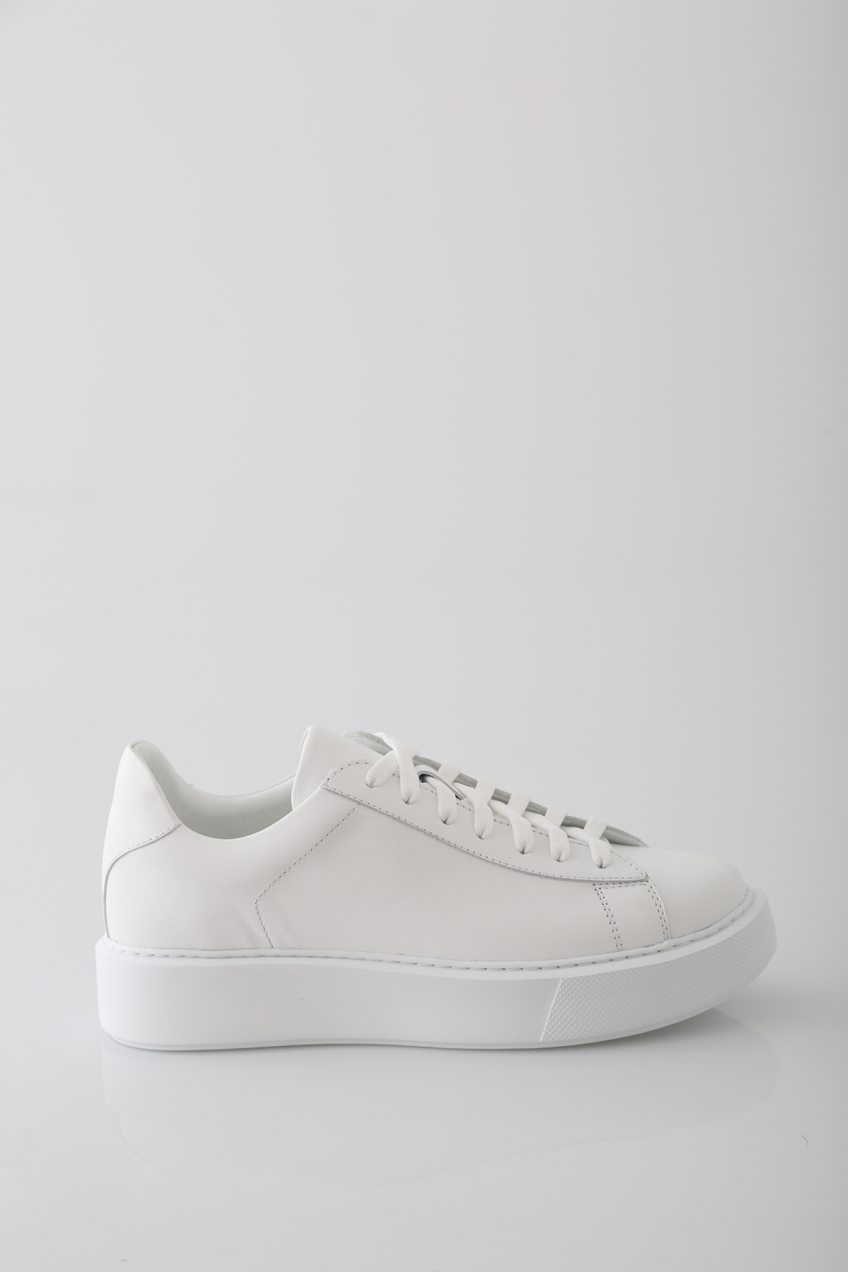 Beyaz Sneaker-20243 