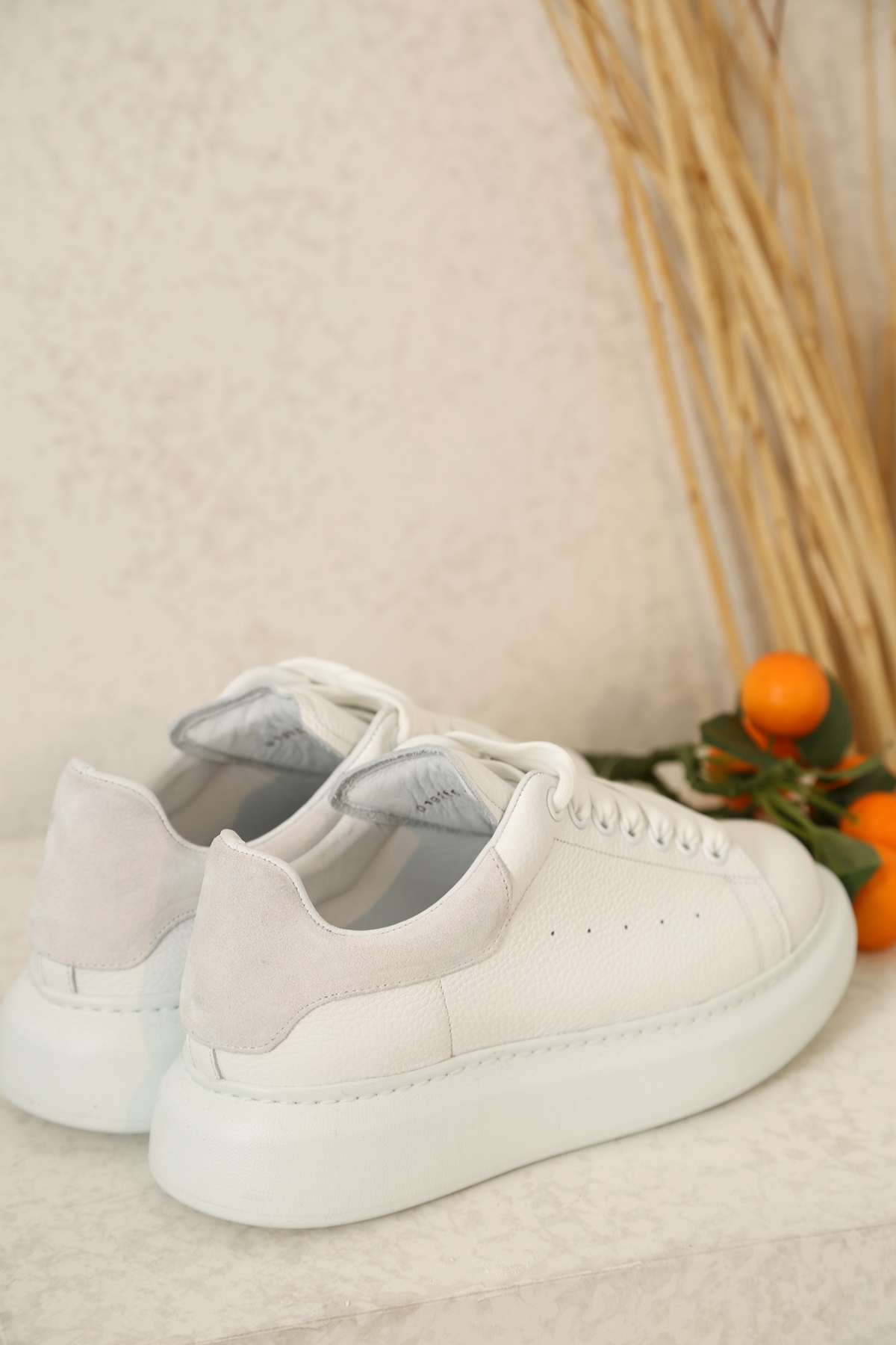 Beyaz Süet Detaylı Floter Sneaker