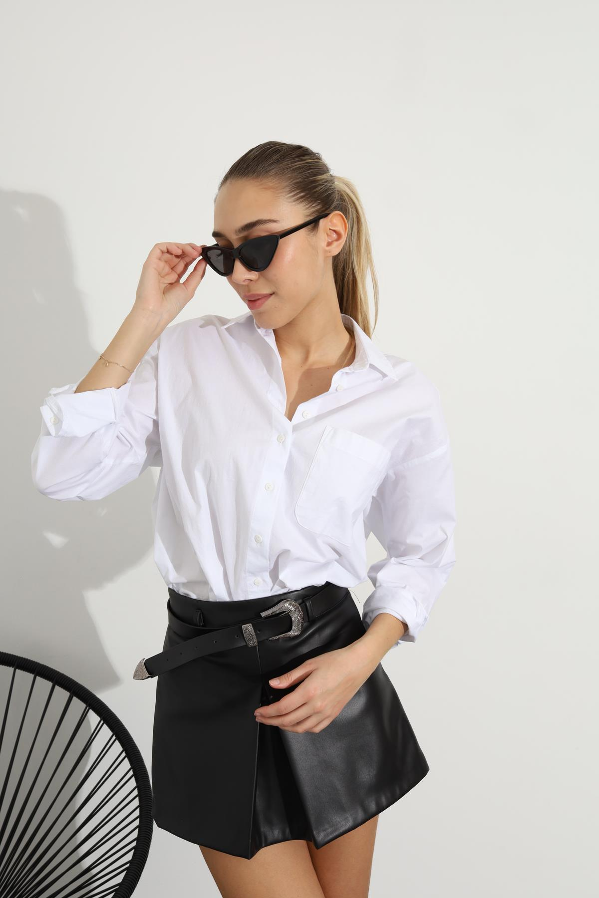 Beyaz Tek Cepli Oversize Gömlek 3802