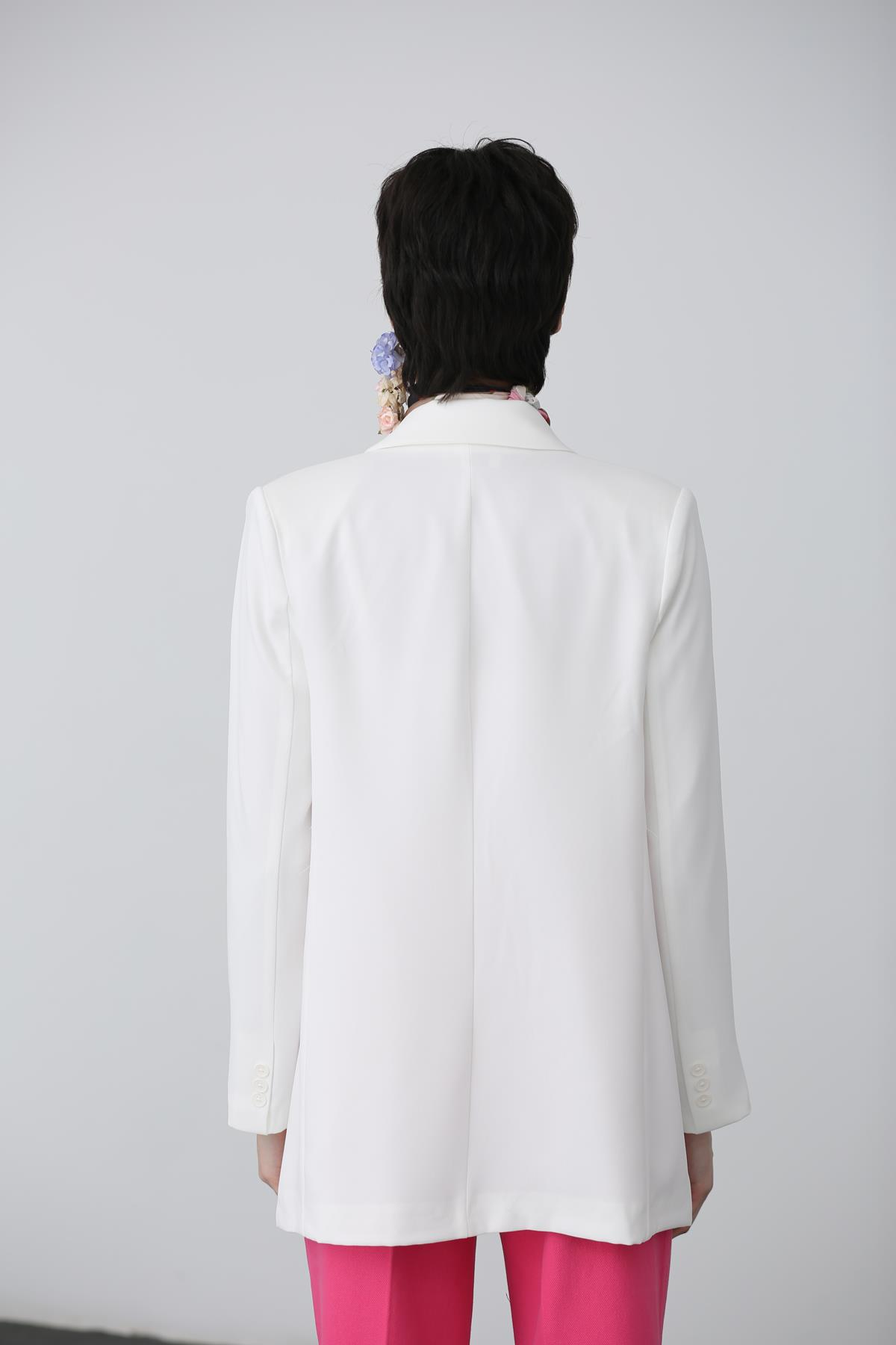 Beyaz Tek Düğmeli Blazer Ceket 