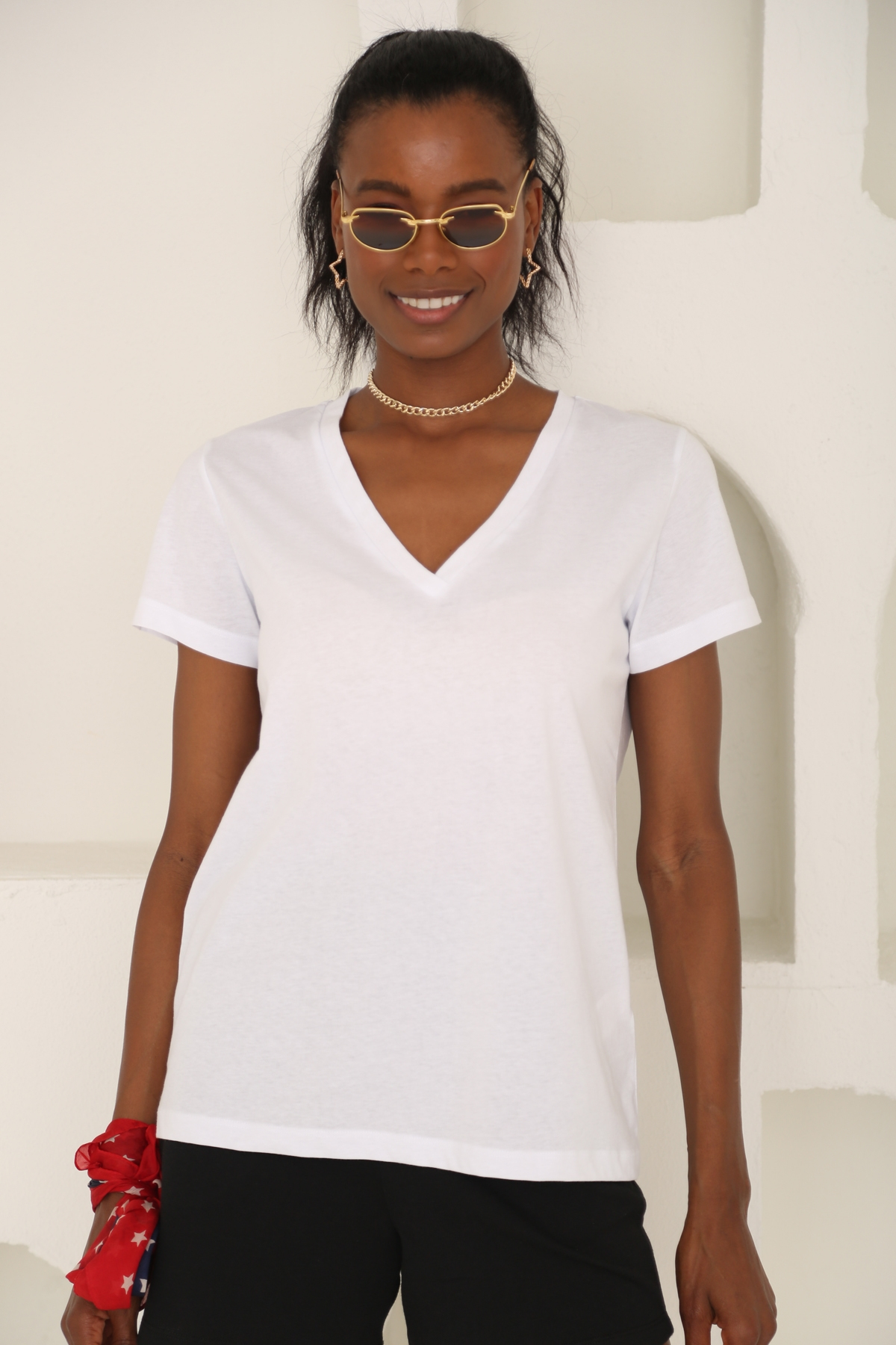 Beyaz Ultra Soft V Yaka Tshirt 