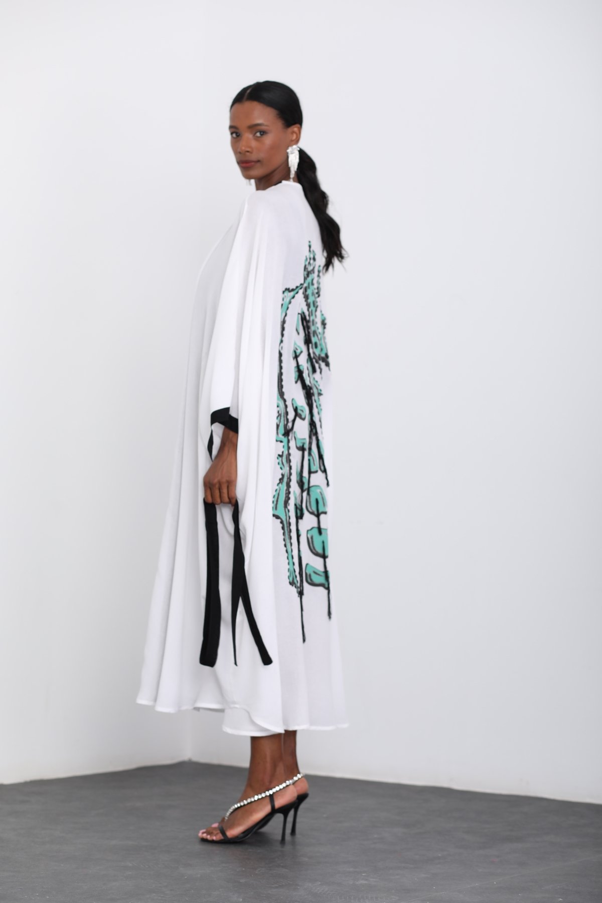 Beyaz Yarasa Kol Kuşaklı Kimono 638