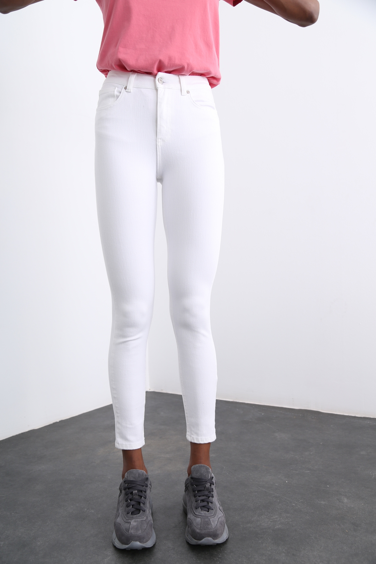 Beyaz Yüksek Bel Toparlayan Skinny Jean D-112