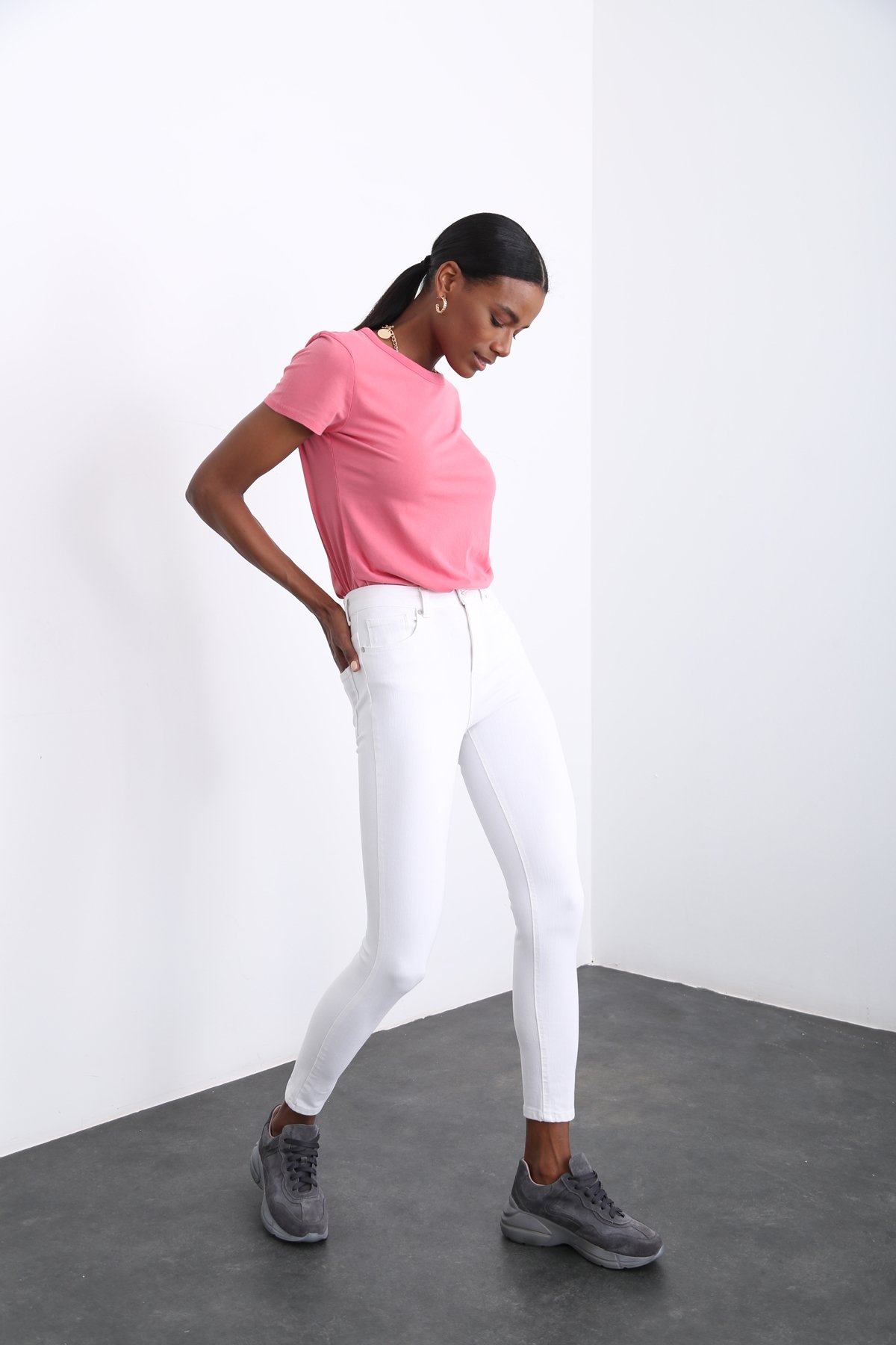 Beyaz Yüksek Bel Toparlayan Skinny Jean D-112