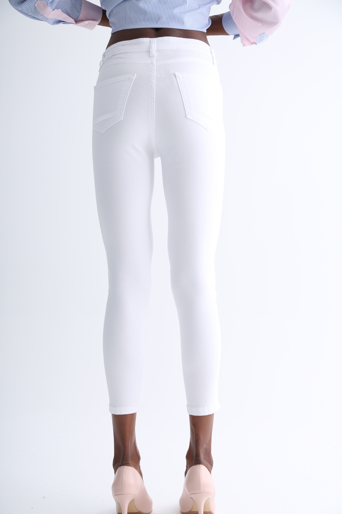 Beyaz Yüksek Bel Toparlayan Slim Fit Jean 