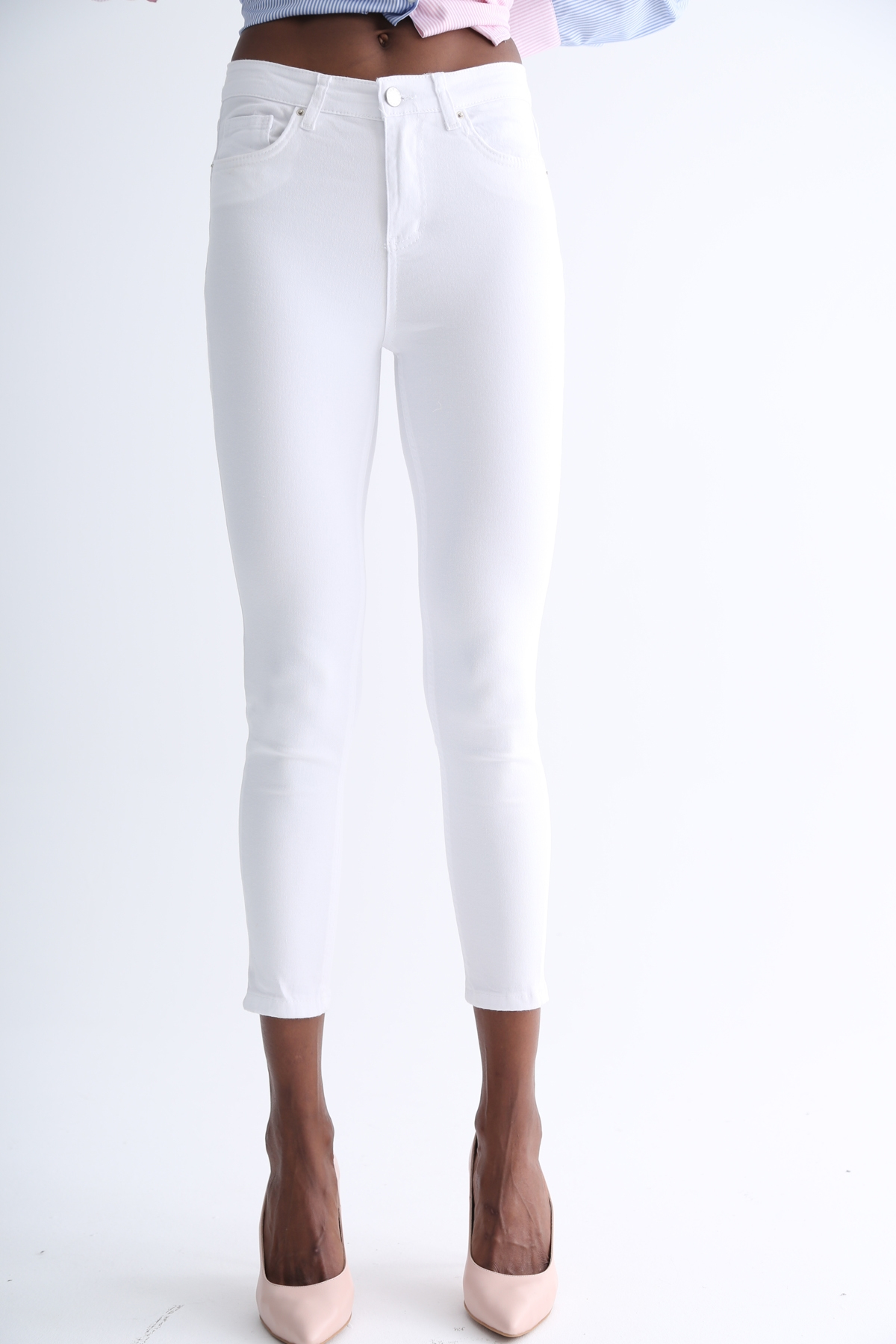 Beyaz Yüksek Bel Toparlayan Slim Fit Jean 