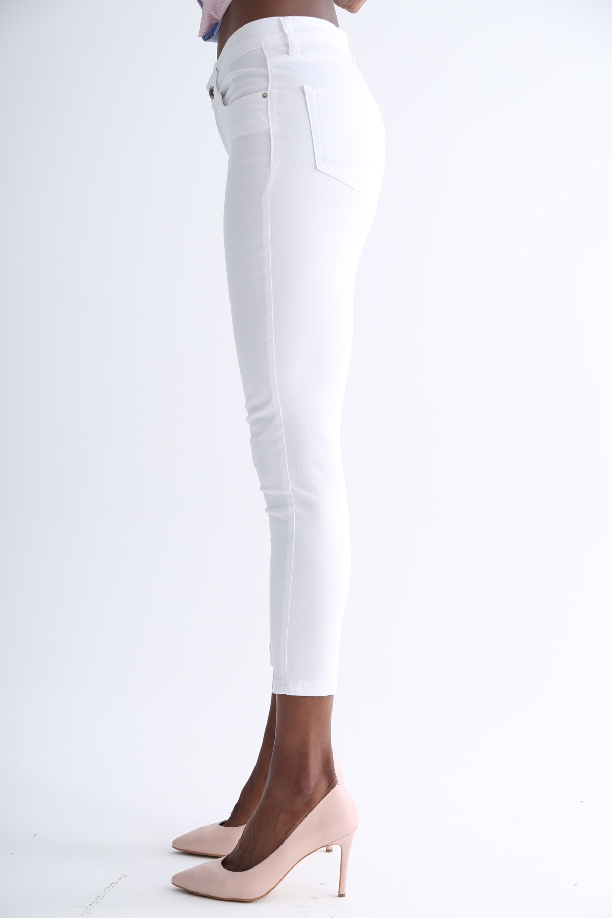 Beyaz Yüksek Bel Toparlayan Slim Fit Jean 