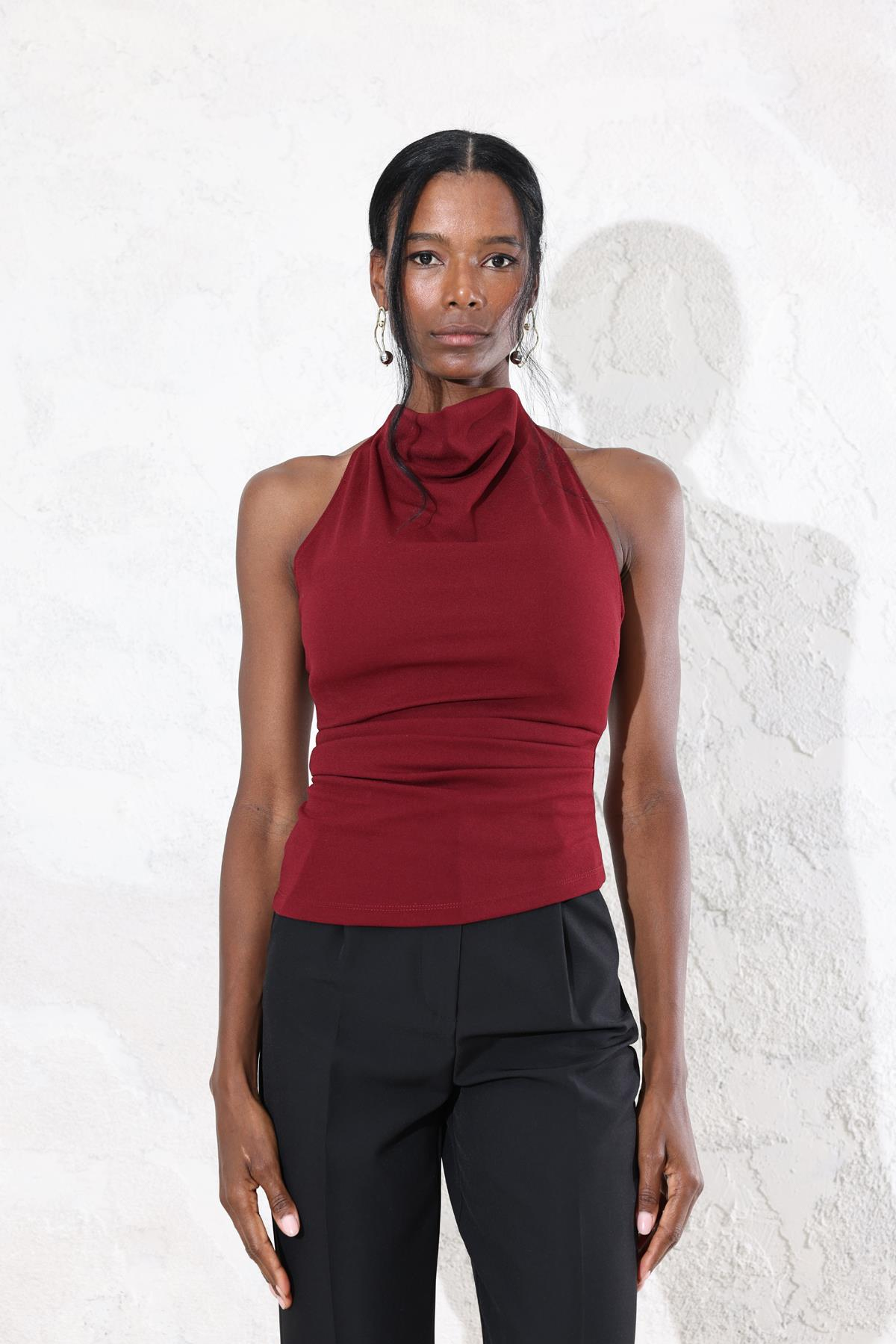 Bordo Sırt Detaylı Tokalı Bluz 2824