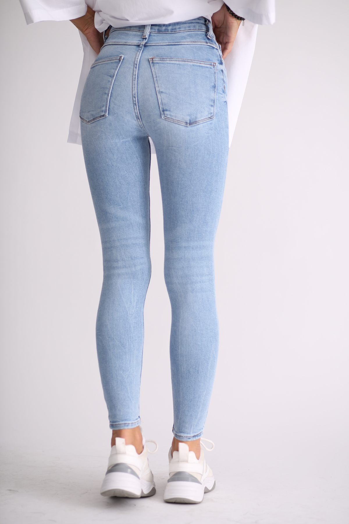 Buz Mavi Eskitmeli Toparlayan Jean 110098