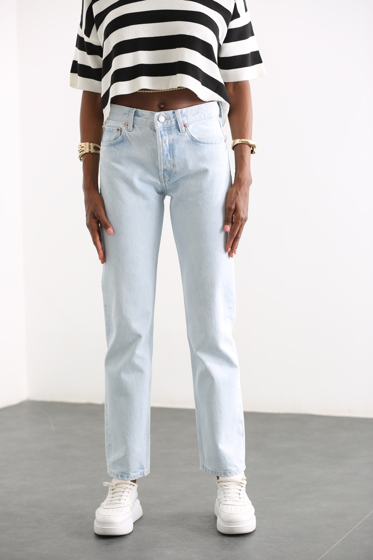 Buz Mavi Orta Bel Straight Jean 