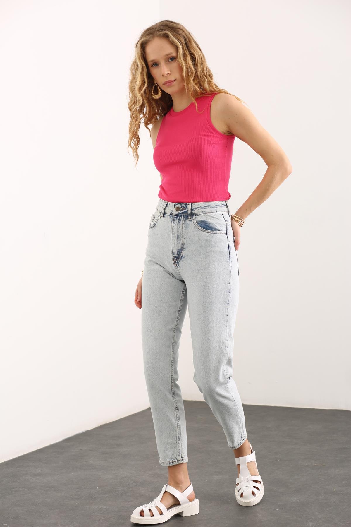 Buz Mavi Ultra Yüksek Bel Mom Jean 228101