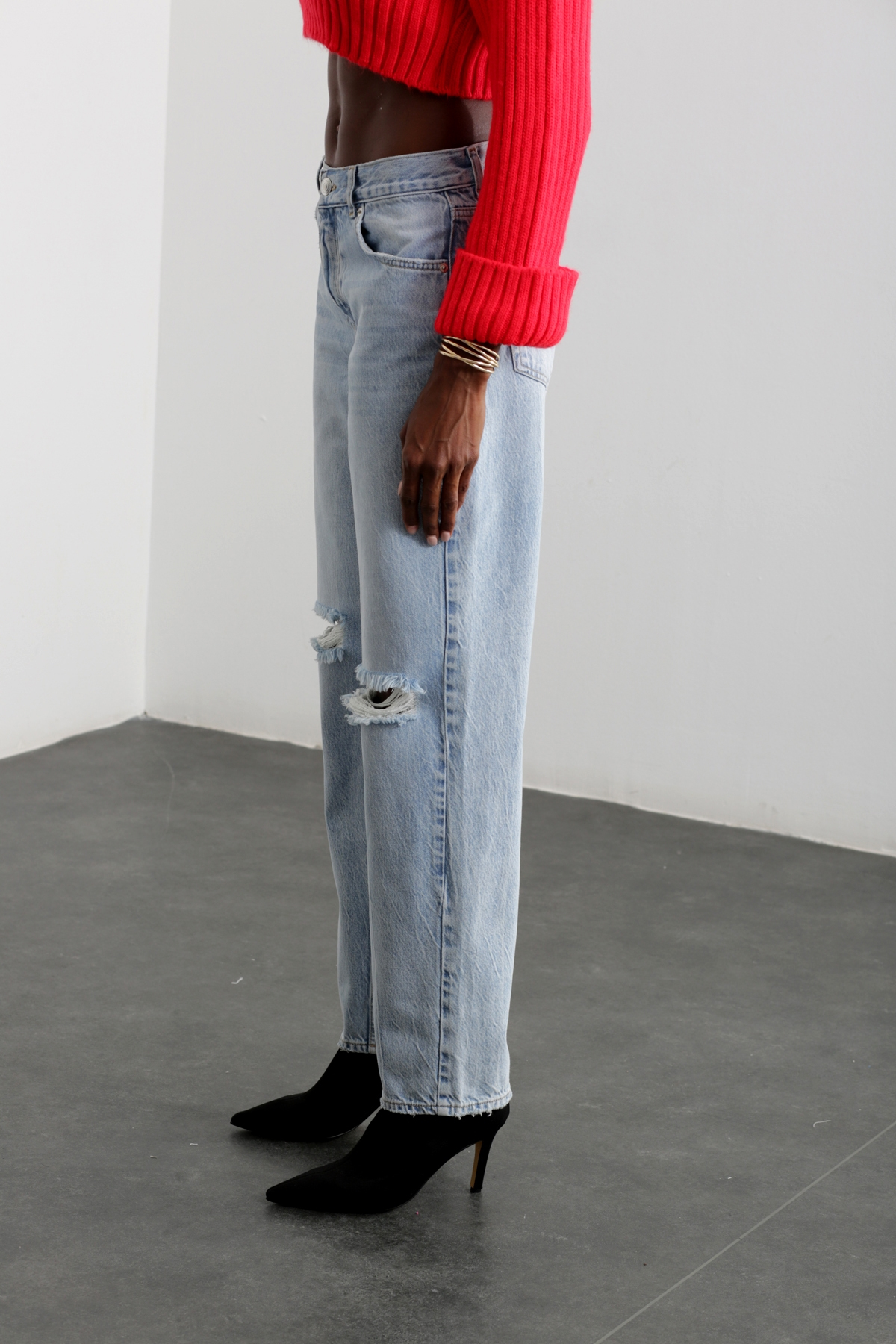 Buz Mavi Yırtık Detaylı Boyfriend Jean 17